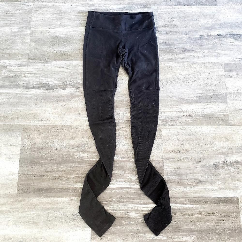 Alo Black ALO Yoga Goddess S Legging Size 28" / US 6 / IT 42 - 1 Thumbnail