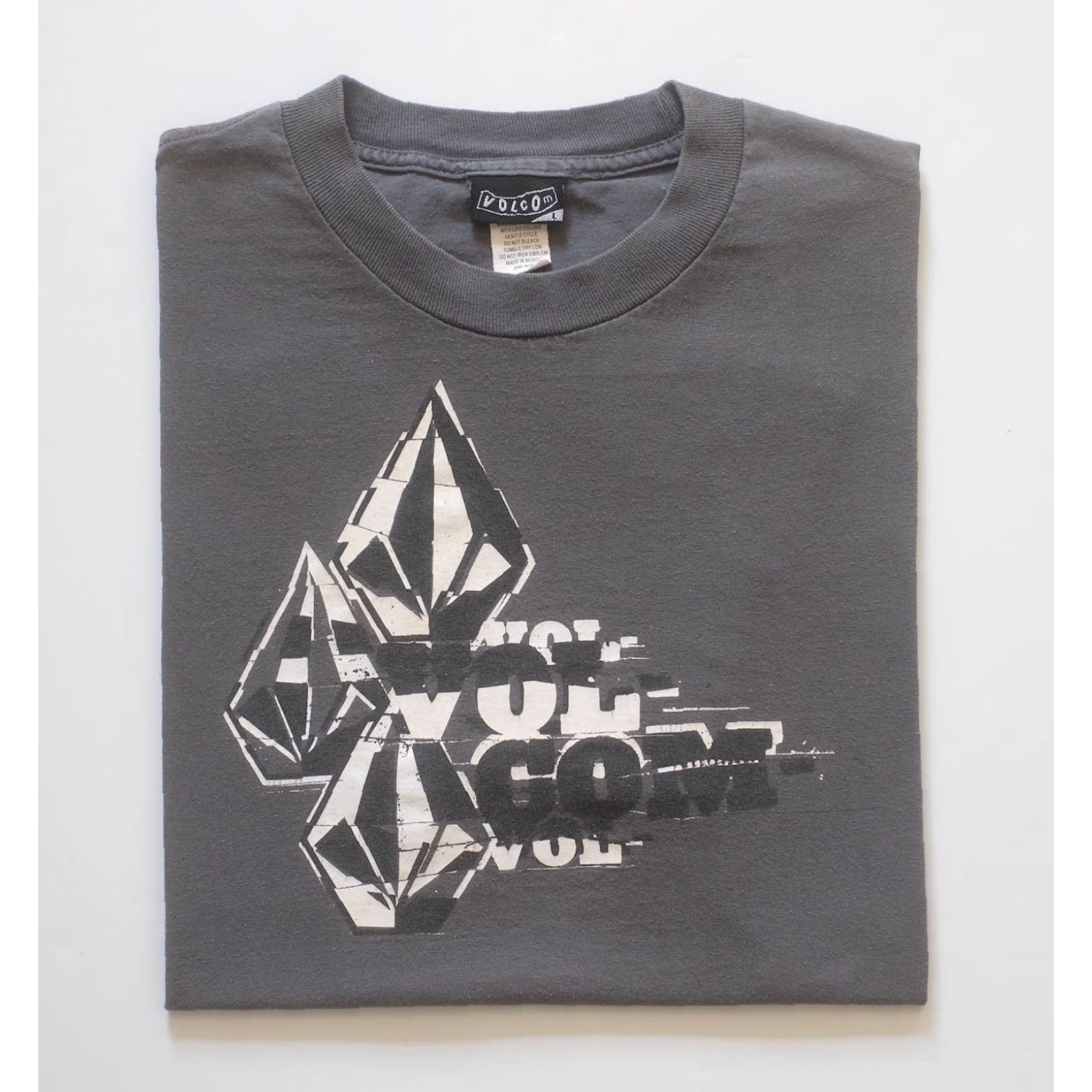 Volcom VINTAGE Volcom Skateboarding 90s Y2K Faded Stone Graphic Gray T-Shirt Mens L Size US L / EU 52-54 / 3 - 5 Thumbnail
