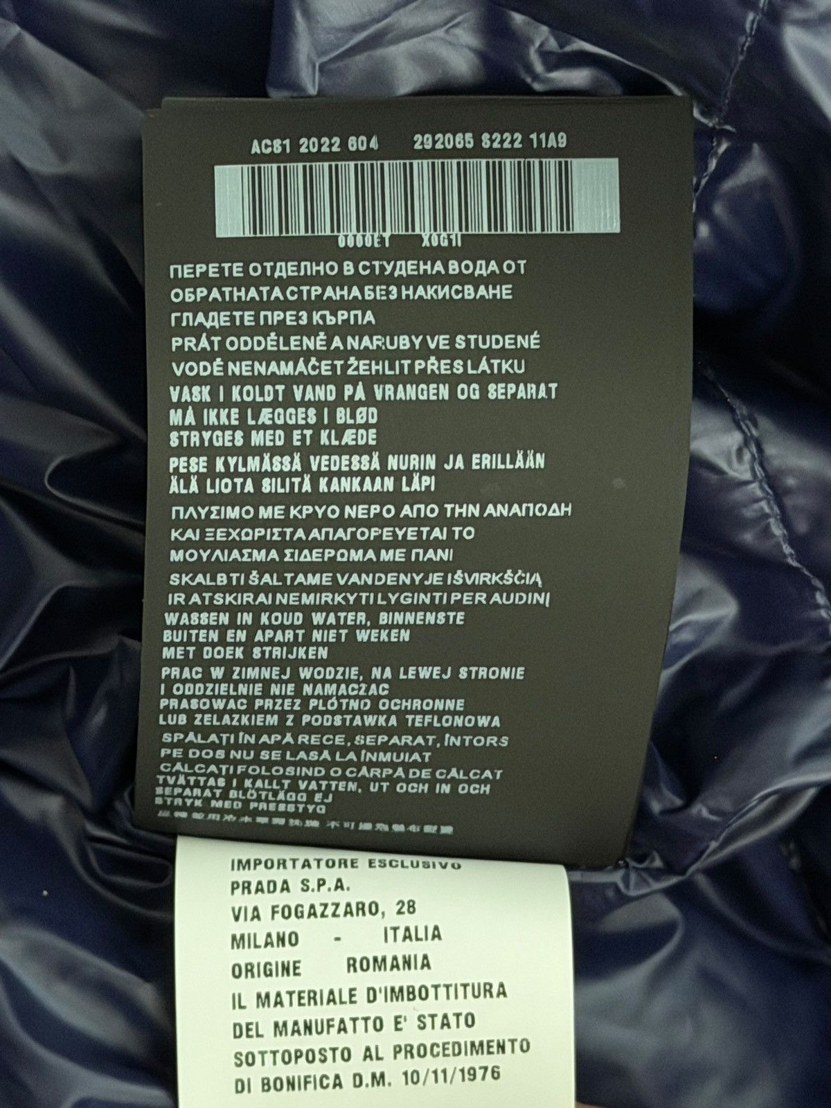 Prada Prada Nylon Navy Logo Print Down Puffer Jacket Size US M / EU 48-50 / 2 - 9 Thumbnail