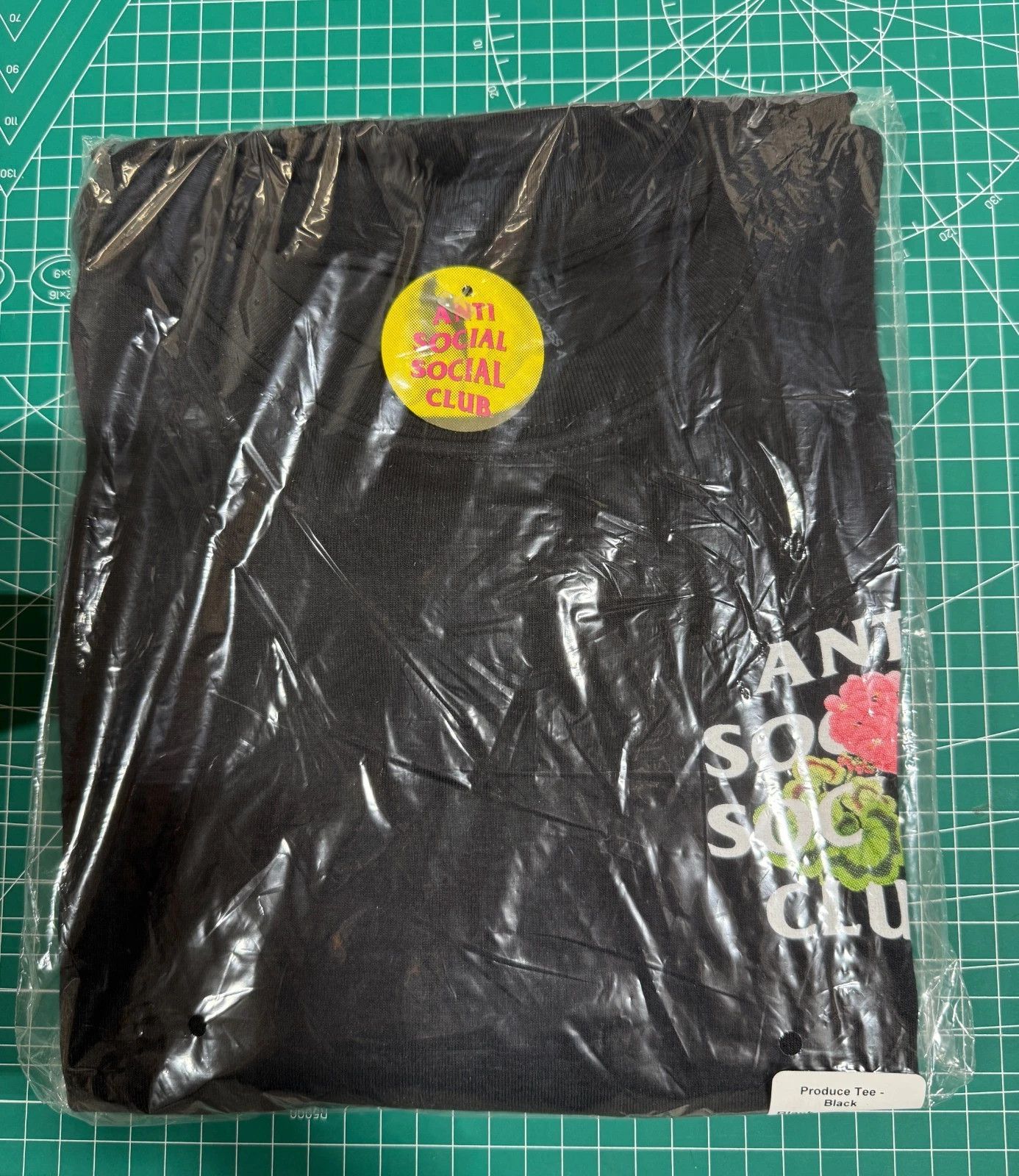 Anti Social Social Club 🔥🔥Anti Social Social Club Produce T-shirt Black Size (M) Size US M / EU 48-50 / 2 - 3 Thumbnail
