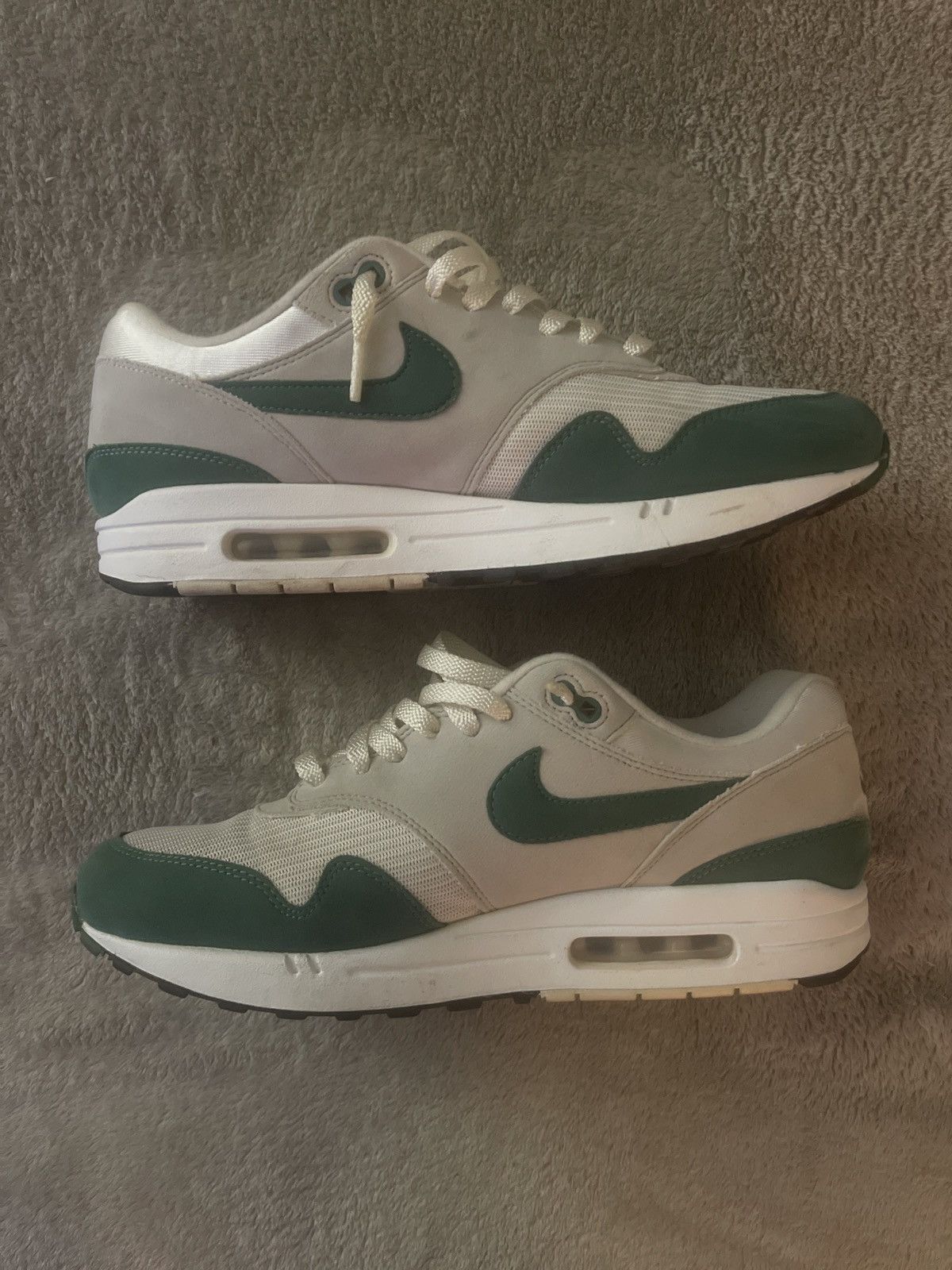 Nike Air Max 1 Evergreen Size US 11.5 / EU 44-45 - 4 Thumbnail