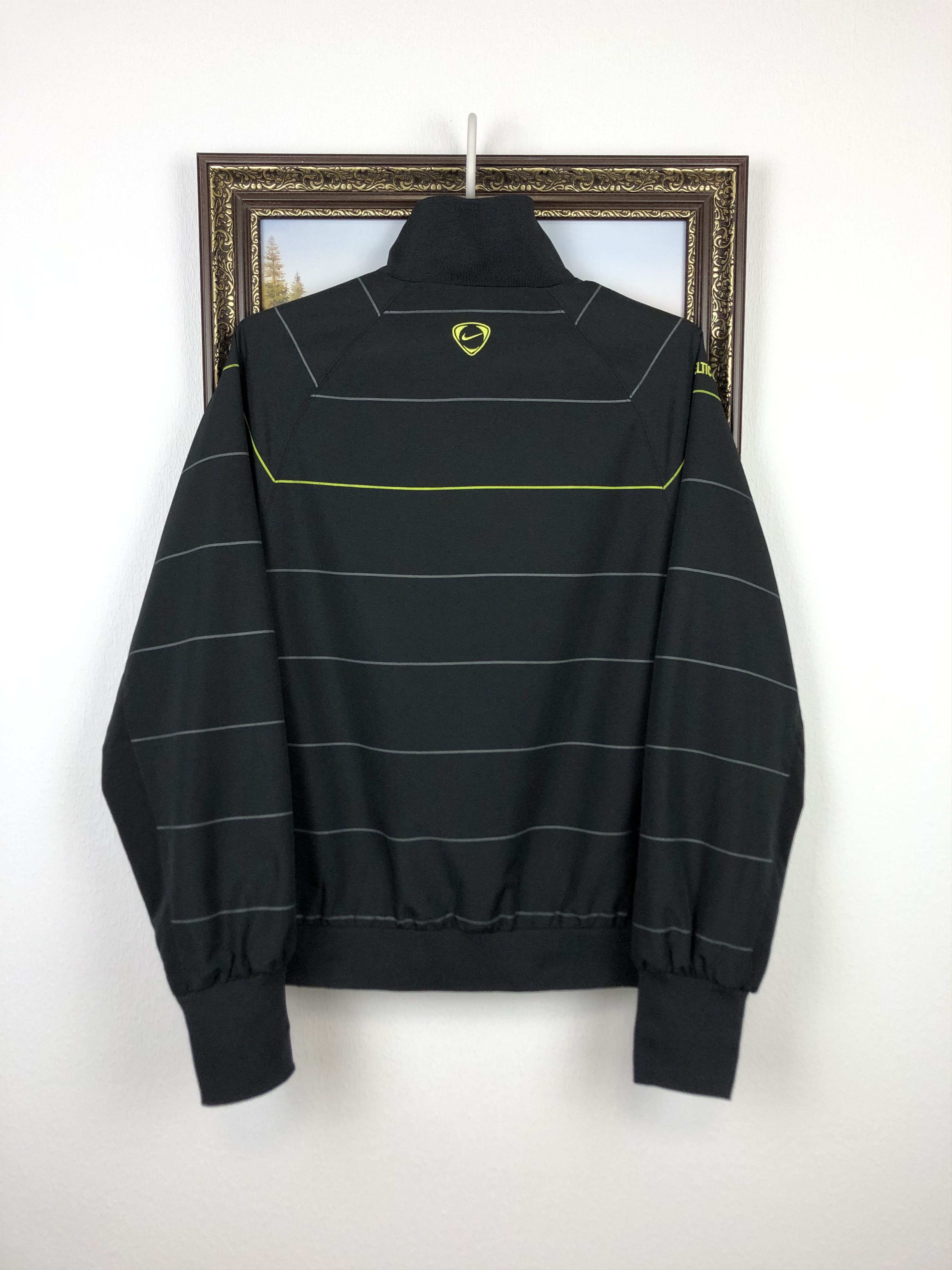 Nike Vintage Nike Celtic Football Jacket Soccer Track Top Mens Size US S / EU 44-46 / 1 - 12 Thumbnail
