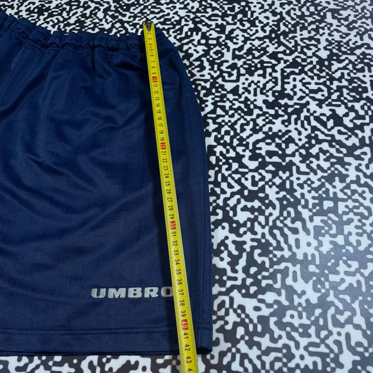 Umbro Vintage 90s Umbro Monogram Casual Sport Retro Shorts Size US 36 / EU 52 - 12 Thumbnail