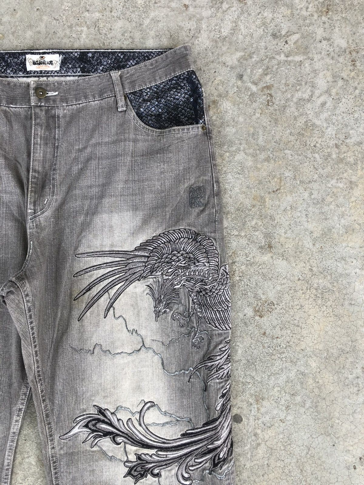 Karakuri Tamashii Karakuri Tamashii Embroidered Jeans Distressed Size US 38 / EU 54 - 5 Thumbnail