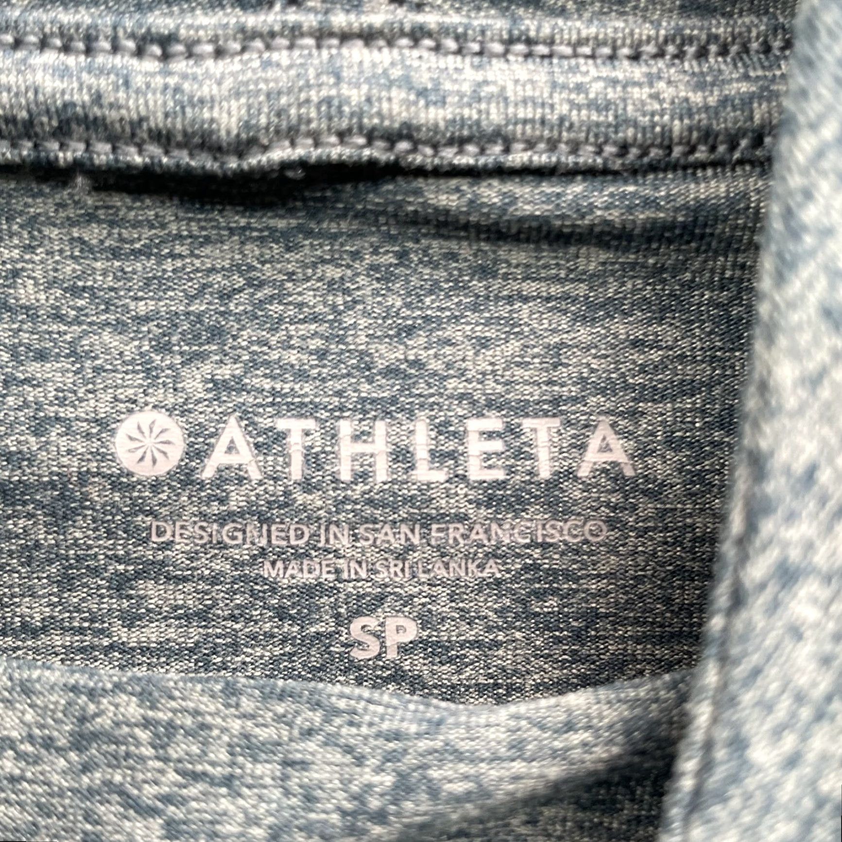 Athleta Athleta Hoodie Women Small Heather Green Thumbhole Sportswear Athleisure Yoga Shirt Size S / US 4 / IT 40 - 2 Thumbnail