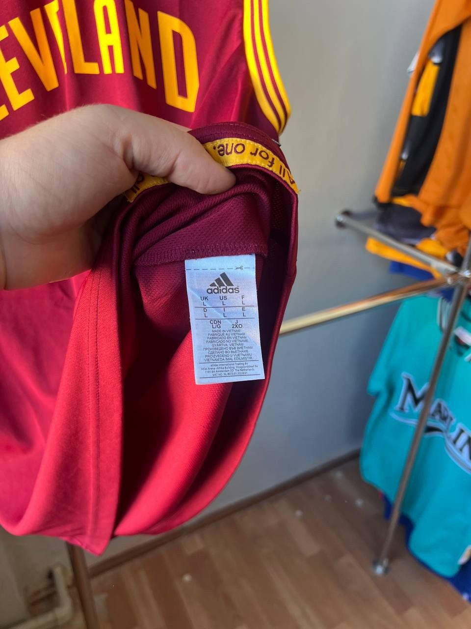 NBA 2015 CLEVELAND CAVALIERS #23 JAMES LEBRON BASKETBALL JERSEY Size US L / EU 52-54 / 3 - 7 Thumbnail