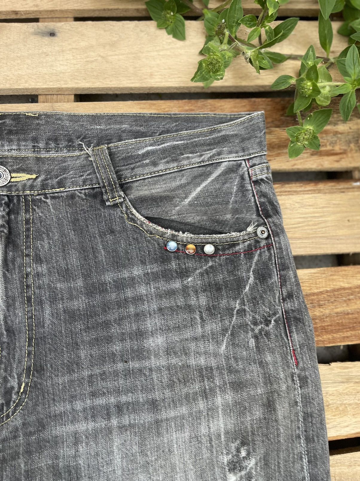 If Six Was Nine Y2K Distressed Faded Angel Wings Embroidered Jeans Flare Size US 36 / EU 52 - 7 Thumbnail