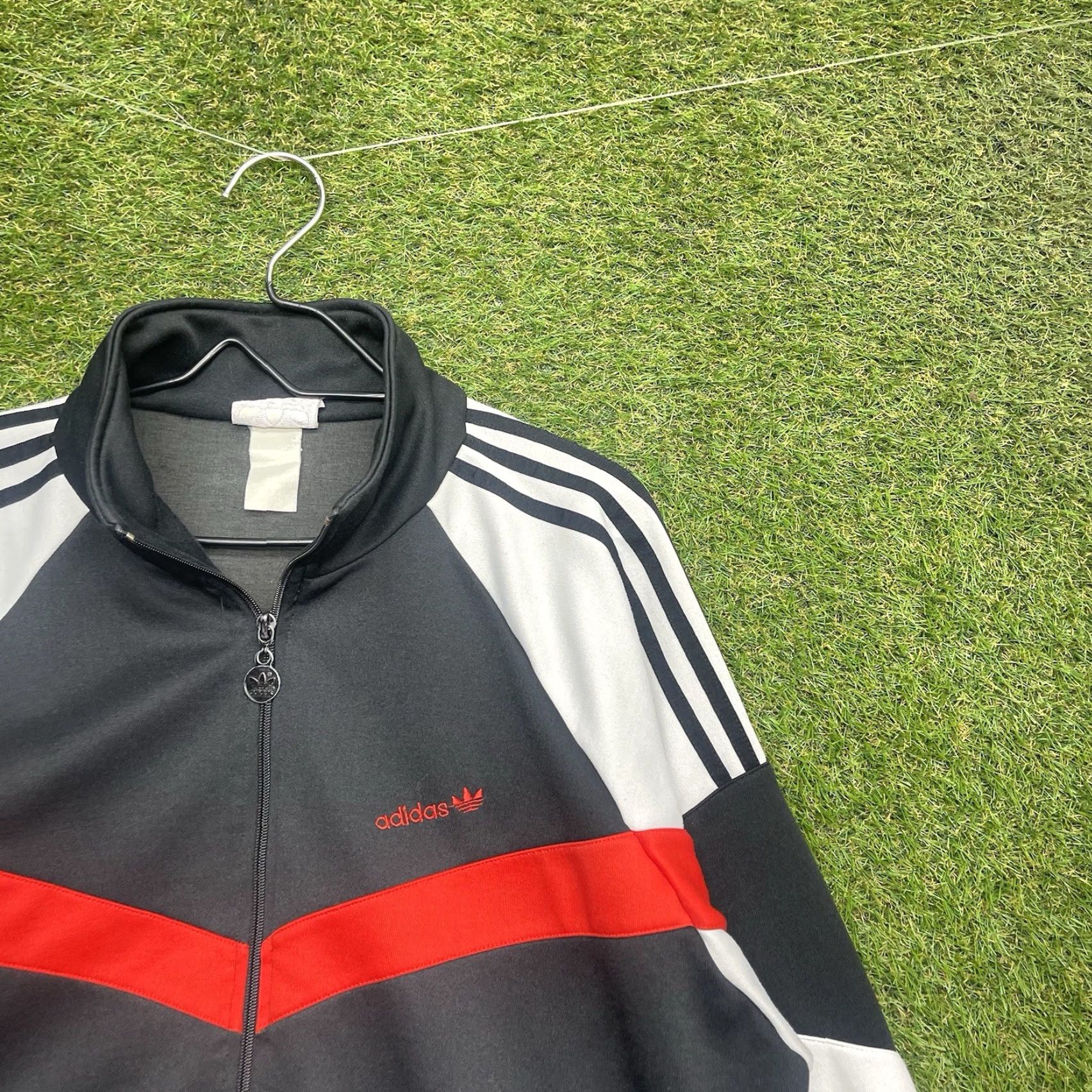 Adidas VINTAGE adidas Track Jacket Mens XL Striped 80s Taiwan Zip Up Red Black Sports Jacket Size US XL / EU 56 / 4 - 2 Thumbnail