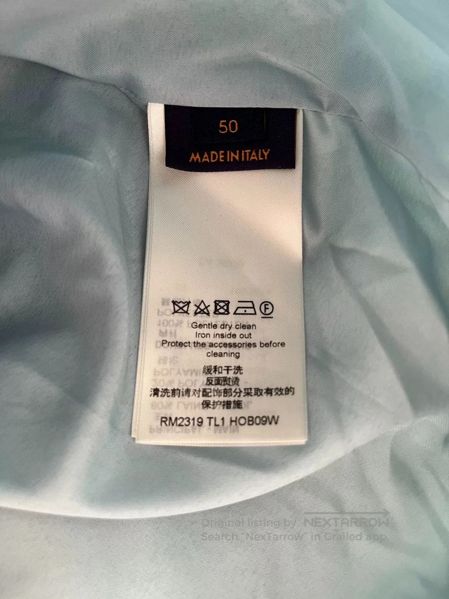 Louis Vuitton LV Top. Size US M / EU 48-50 / 2 - 6 Thumbnail