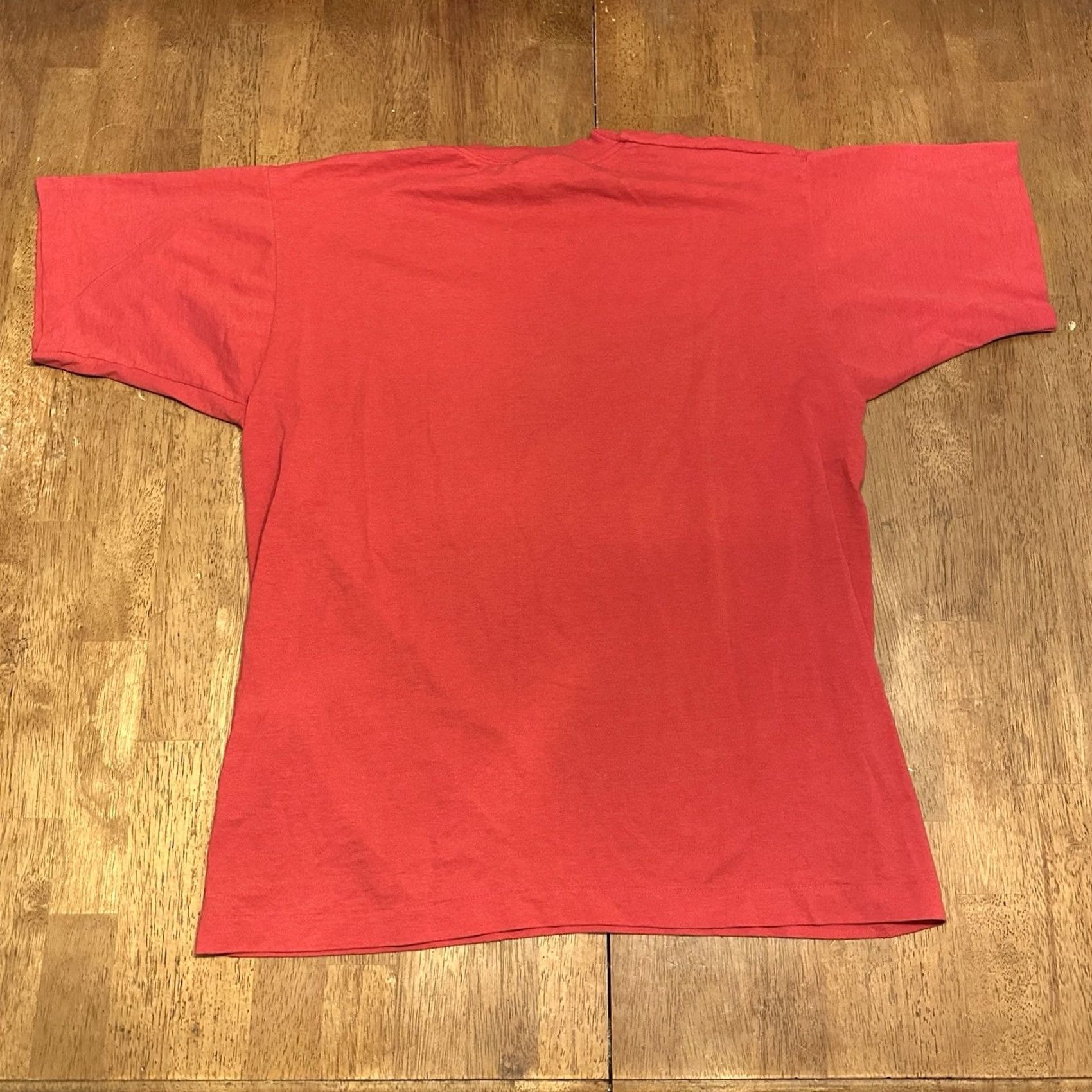 Fruit Of The Loom VINTAGE Fruit of the Loom T Shirt Large Red 90s The Wizard Of Oz Graphic Dorothy Single Stitch Men Size US L / EU 52-54 / 3 - 3 Thumbnail
