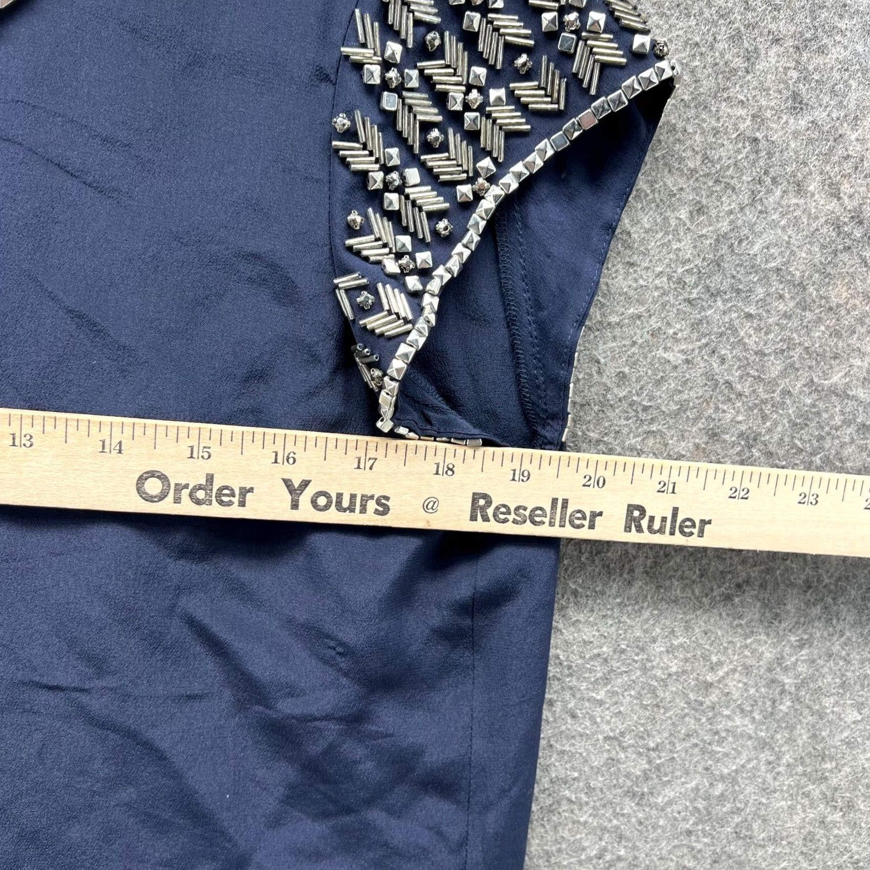 Rebecca Taylor VINTAGE Rebecca Taylor Shirt Womens 0 Blue Silk Sleeveless Blouse Top Dressy Casual Party/Cocktail Blouse Womens Men’s? Size XS / US 0-2 / IT 36-38 - 4 Thumbnail