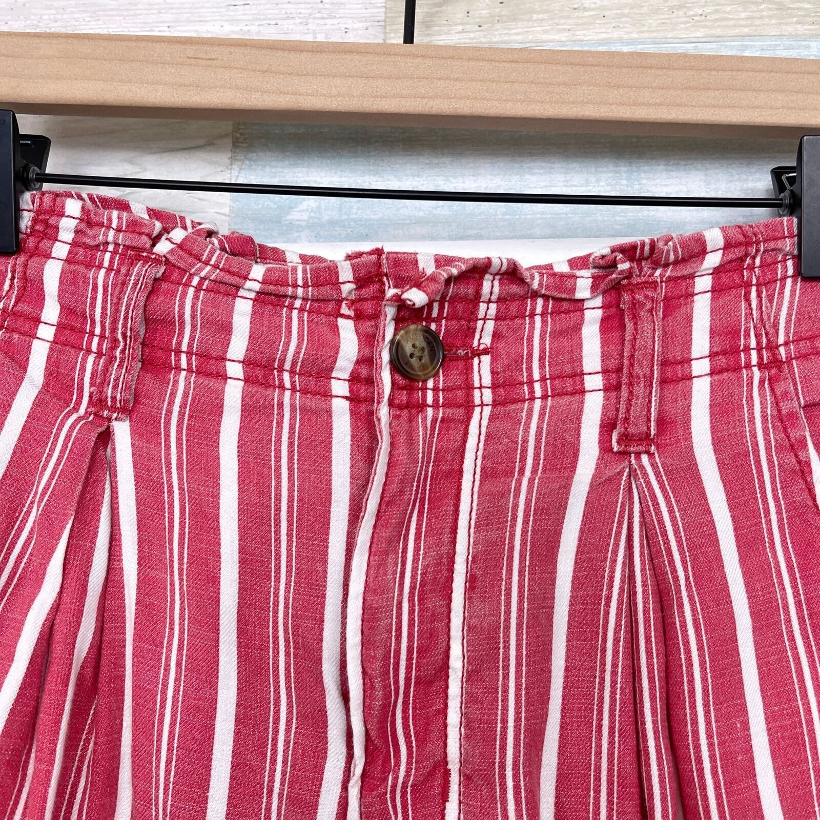 American Eagle Outfitters American Eagle Linen Striped Paperbag Shorts Red Womens 2 Size US 26 / EU 42 - 2 Thumbnail