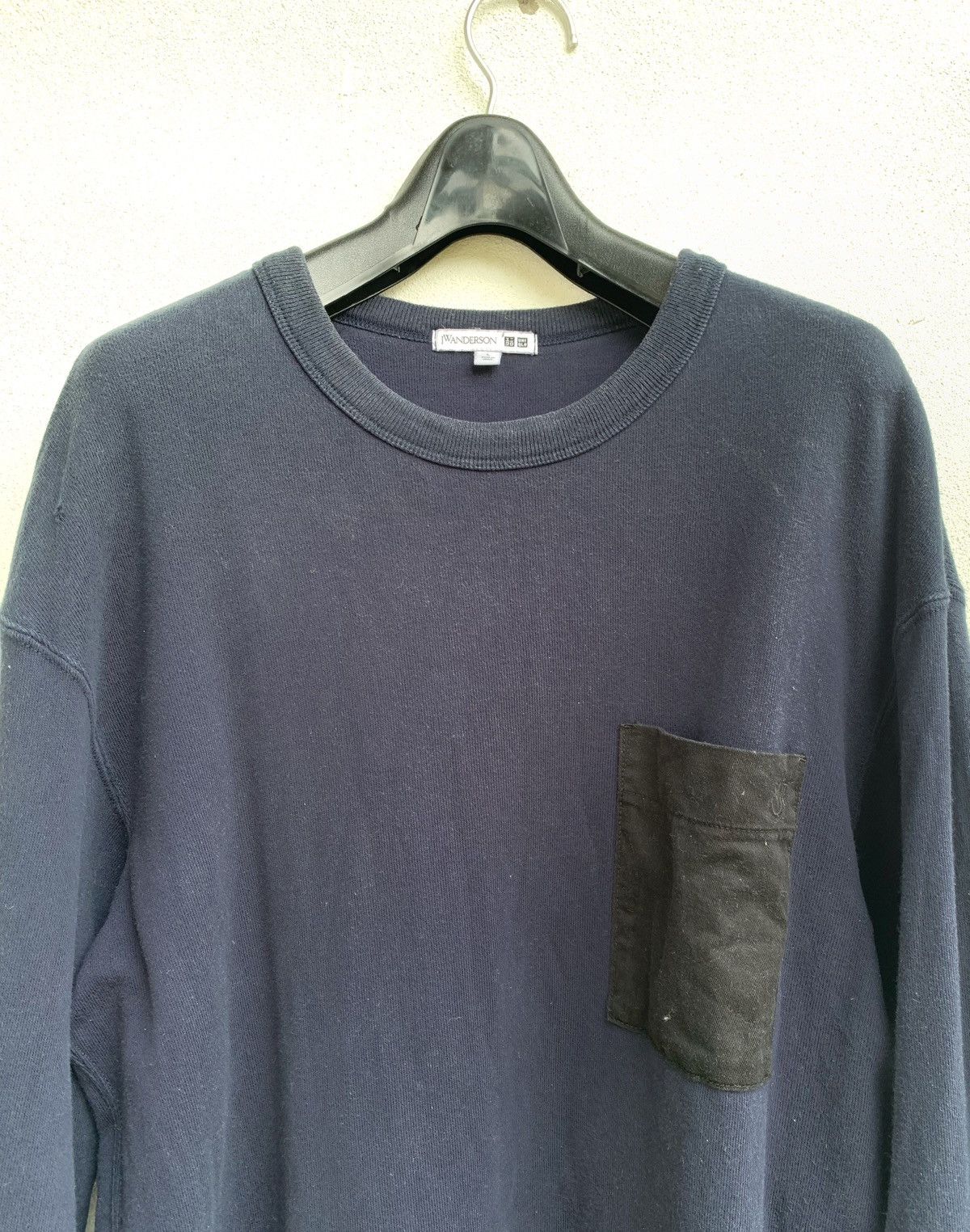 JW Anderson × Japanese Brand × Uniqlo Uniqlo X JW Anderson Longsleeve Single Pocket Size US L / EU 52-54 / 3 - 2 Thumbnail