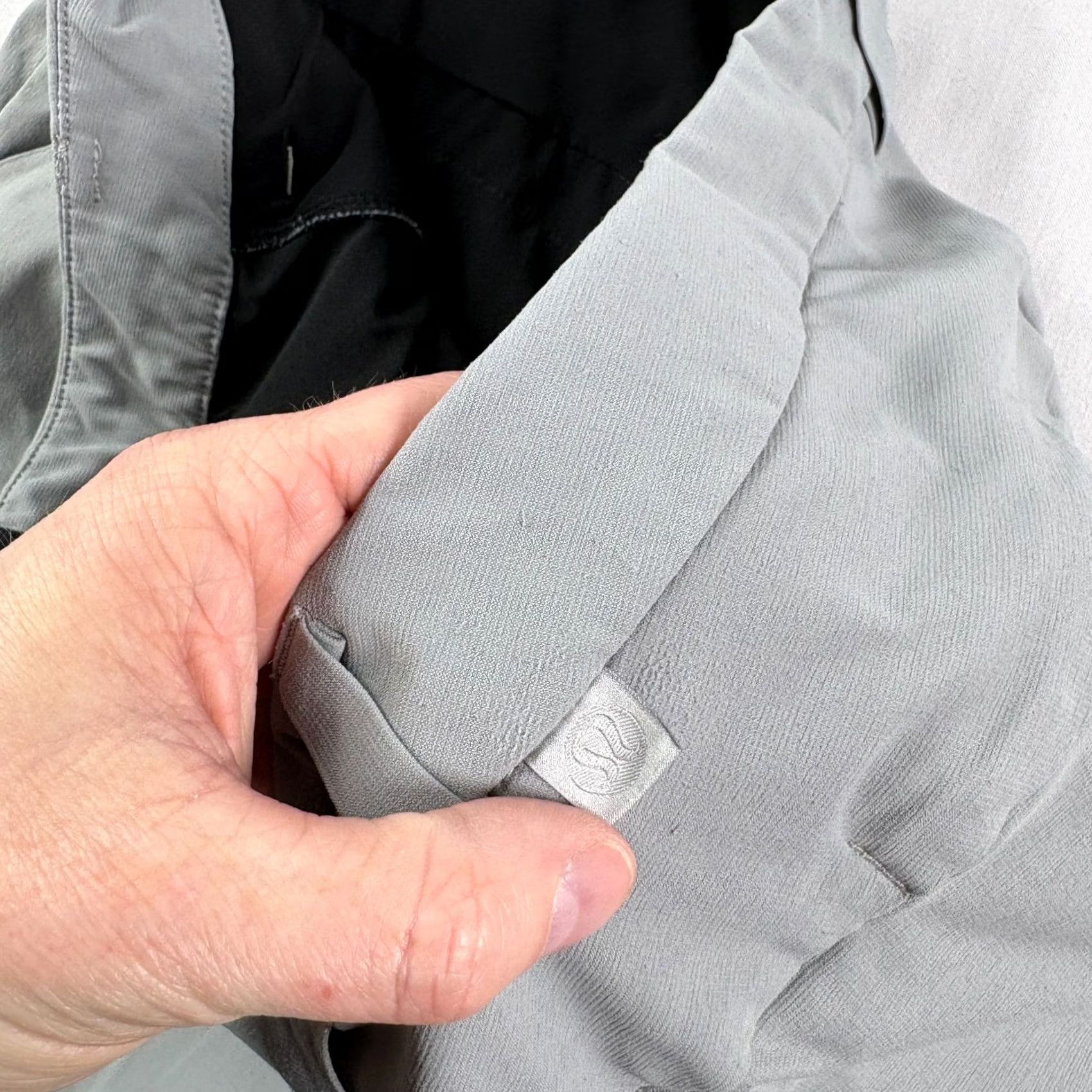 Lululemon Lululemon Commission Golf Pants Mens 32x29 Gray Chino Stretch Casual Pants Mens Gray 90s? Size US 32 / EU 48 - 4 Thumbnail