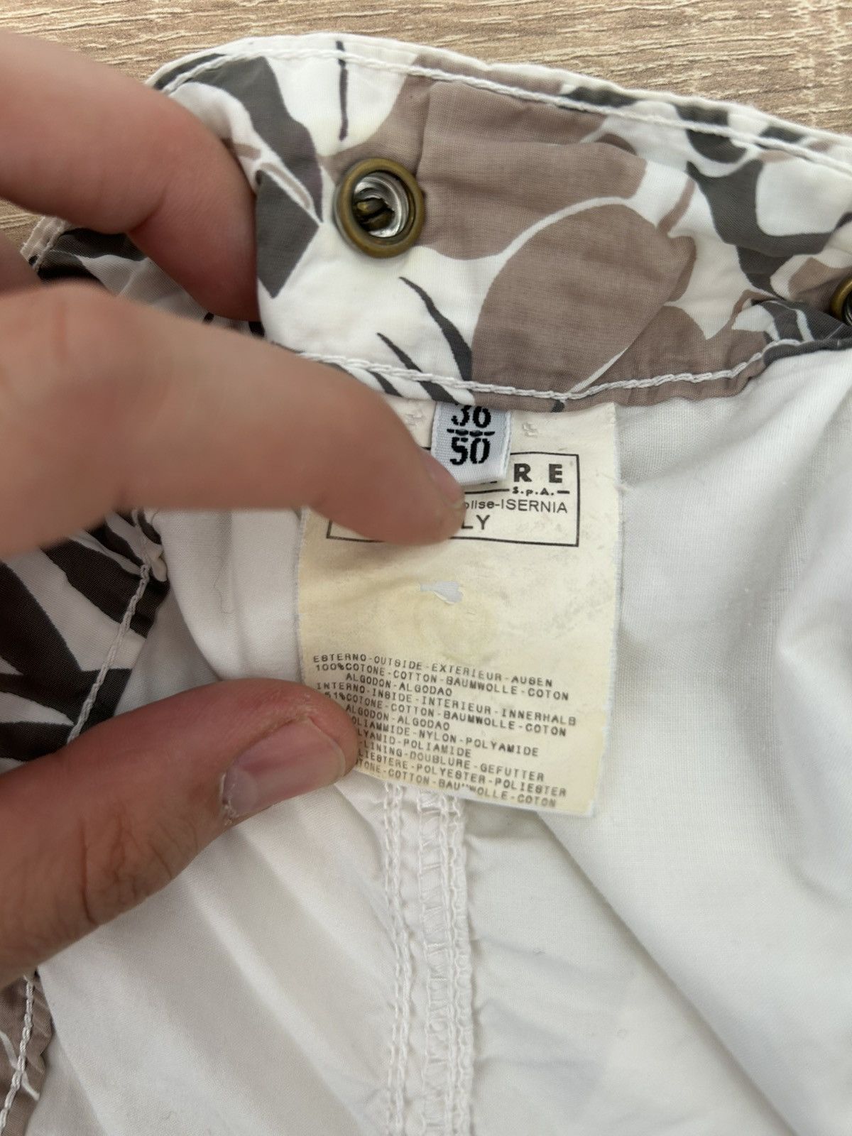Dolce & Gabbana Vintage Dolce Gabbana Bermuda White Shorts Size US 34 / EU 50 - 8 Thumbnail