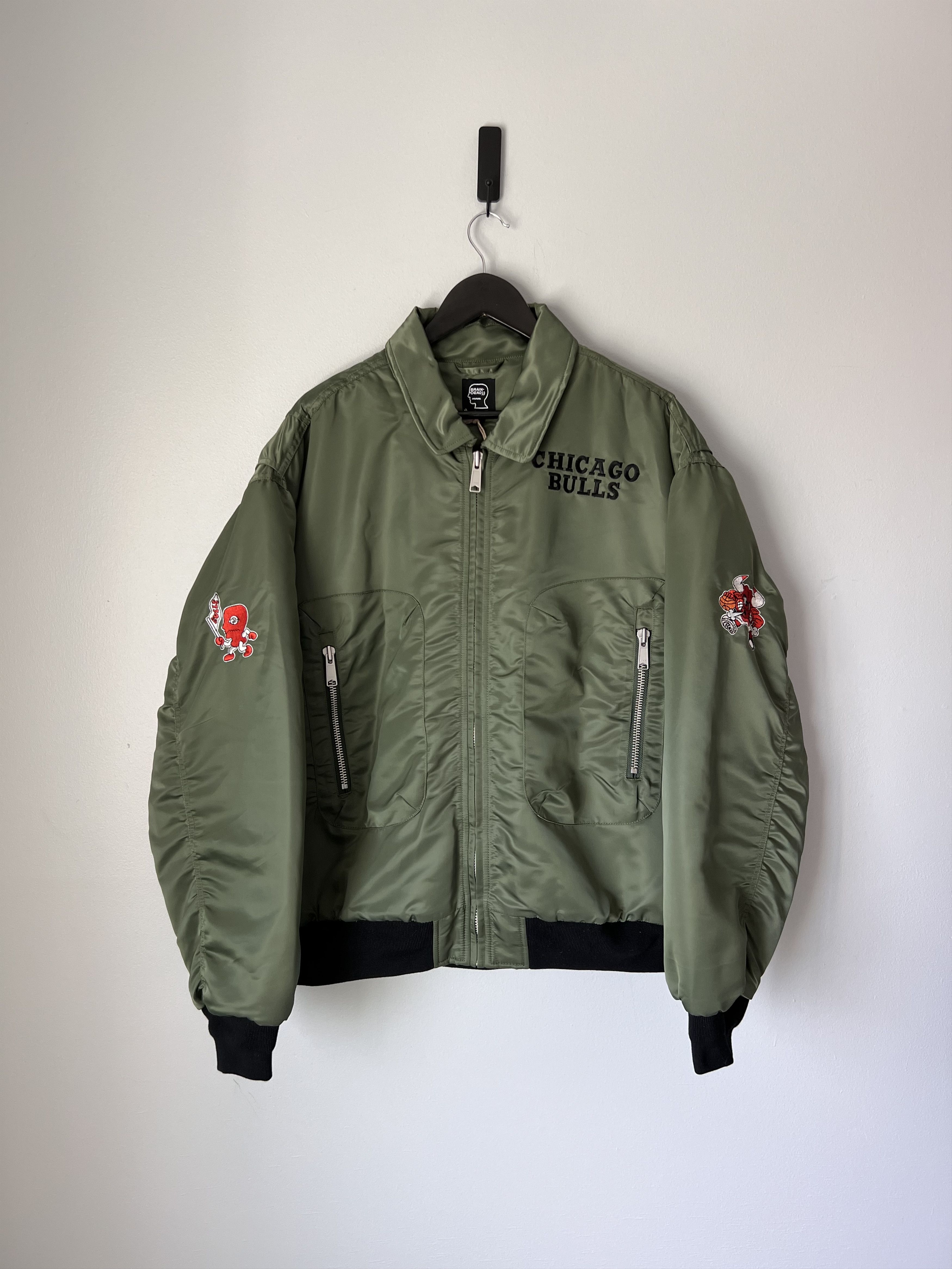 Brain Dead Brain Dead Chicago Bulls Flight Jacket in Olive Green Size US XL / EU 56 / 4 - 3 Thumbnail