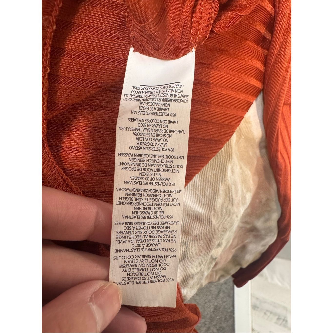 Boohoo Boohoo Ribbed Off Shoulder Long Sleeve Bodysuit Rust Orange Size XXL / US 16-18 / IT 52-54 - 5 Thumbnail