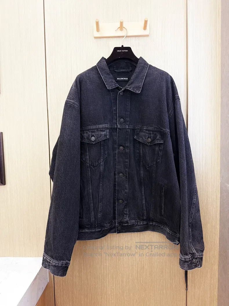Balenciaga Balenciaga Black Gray Back Letter Logo Embroidered Pure Co Size US S / EU 44-46 / 1 - 2 Thumbnail