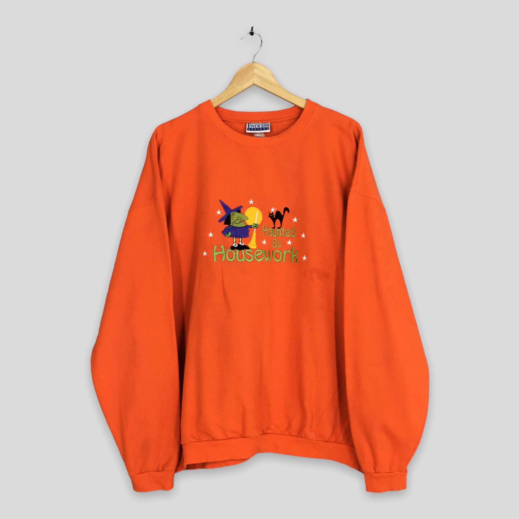 Endless Vintage Haunted By Housework Halloween Sweatshirt XXLarge Size US XXL / EU 58 / 5 - 1 Thumbnail