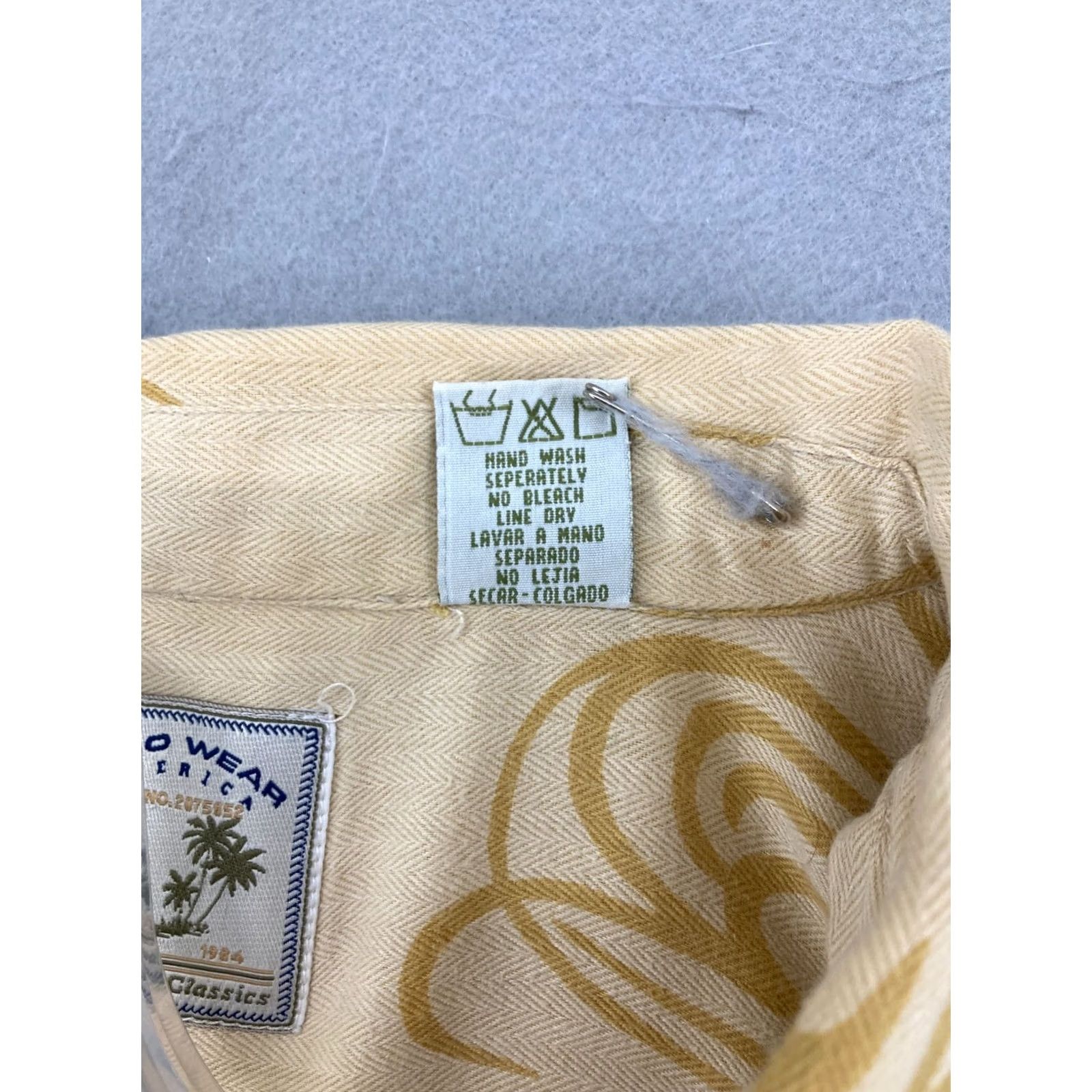 Slowear Colo Wear Mens Hawaiian Shirt L Yellow Car Palms Camp Comfort Button-Up Short Sleeve Cotton Blend Collared Casual Shirt Boys Mens Size US L / EU 52-54 / 3 - 7 Thumbnail