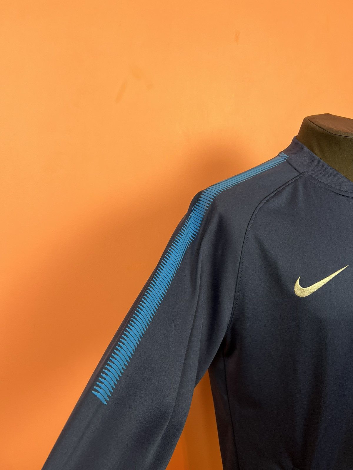 Nike Nike Tottenham track jacket soccer jersey logo Size US L / EU 52-54 / 3 - 4 Thumbnail