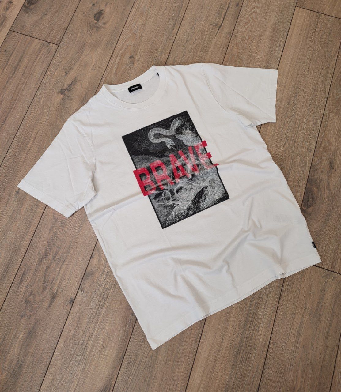 Diesel T Shirt Diesel Graphic Dragon Print Grunge 1 of 1 Size US M / EU 48-50 / 2 - 2 Thumbnail
