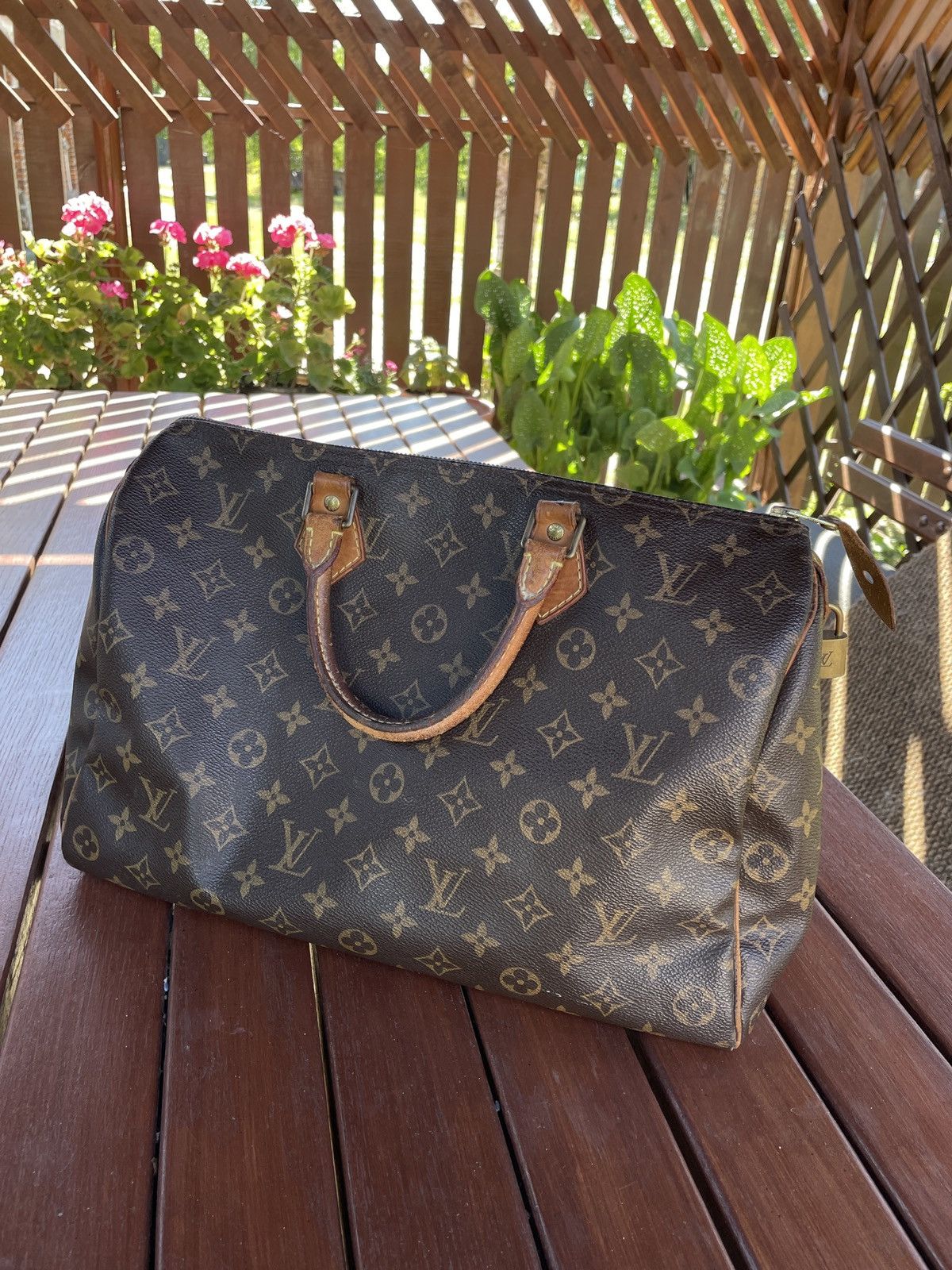 Louis selling Vuitton Vintage Speedy 35