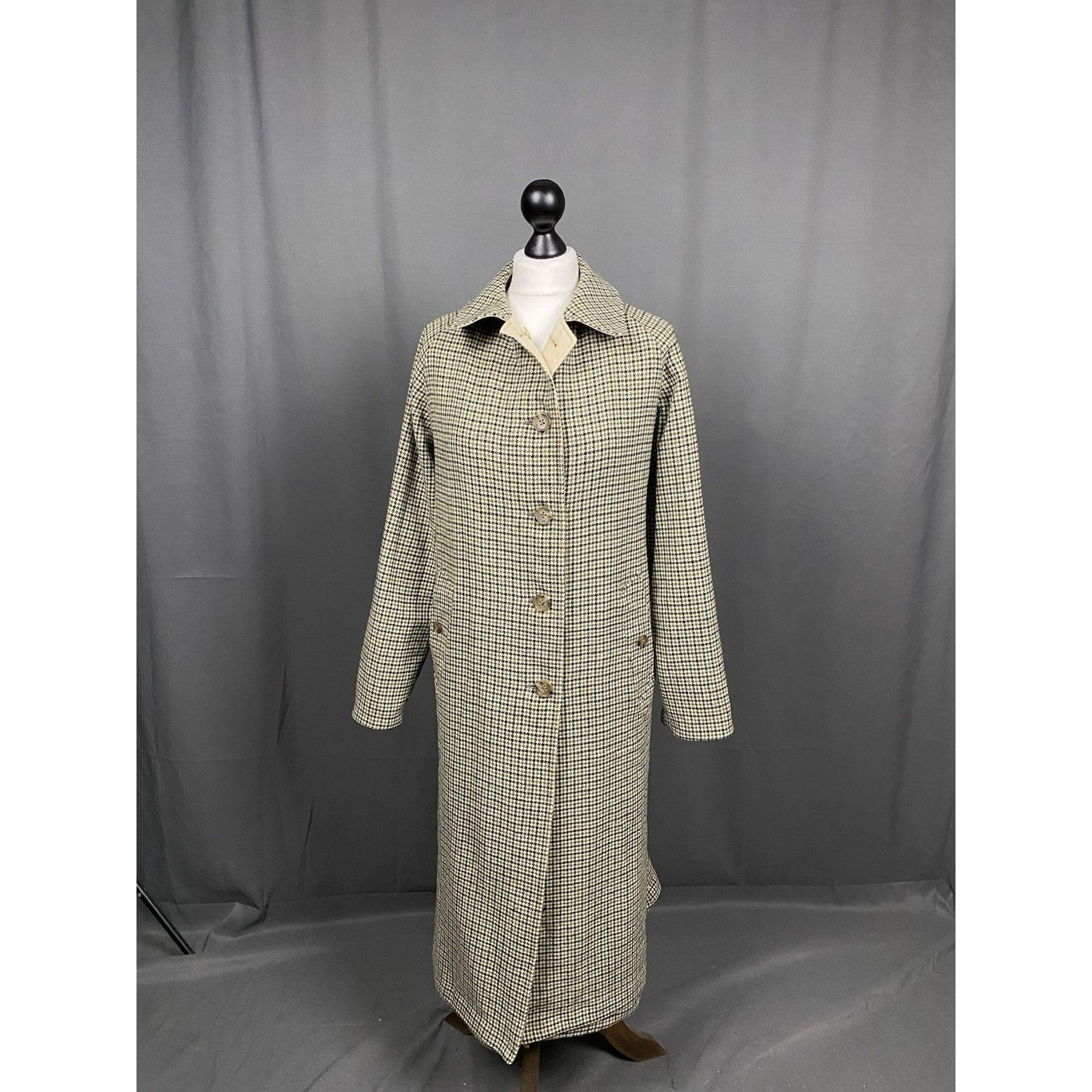 Burberry Burberry Women's Beige / Green Reversible Wool Coat Size 16 Size XL / US 12-14 / IT 48-50 - 9 Thumbnail