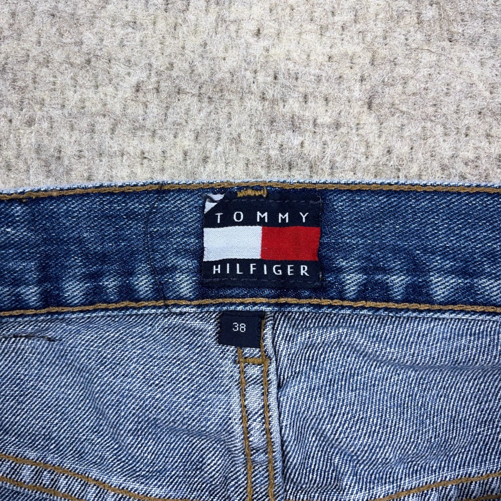 Tommy Hilfiger VINTAGE Tommy Hilfiger Denim Shorts Men 38 Blue Baggy Jorts Relaxed Fit Bermuda 90s Hip Hop Grunge Classic Size US 38 / EU 54 - 3 Thumbnail