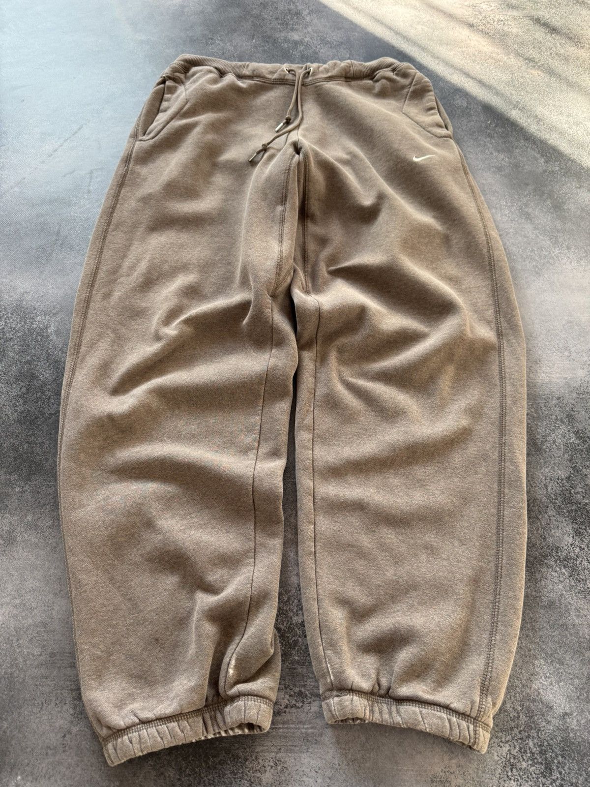 Nike Vintage Nike Swoosh Cotton Baggy Sweatpants Y2K L Size US 34 / EU 50 - 2 Thumbnail