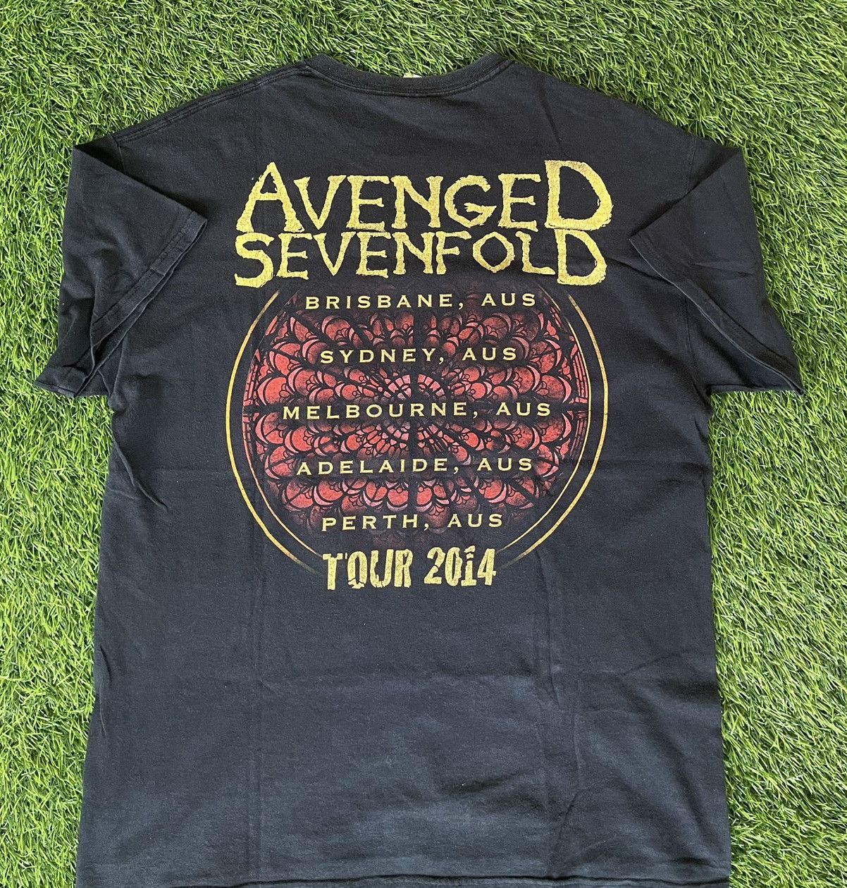 Band Tees Vintage Y2k💢AVENGED SEVENFOLD💢HELL TO THE KING Albums Tee Size US L / EU 52-54 / 3 - 14 Thumbnail