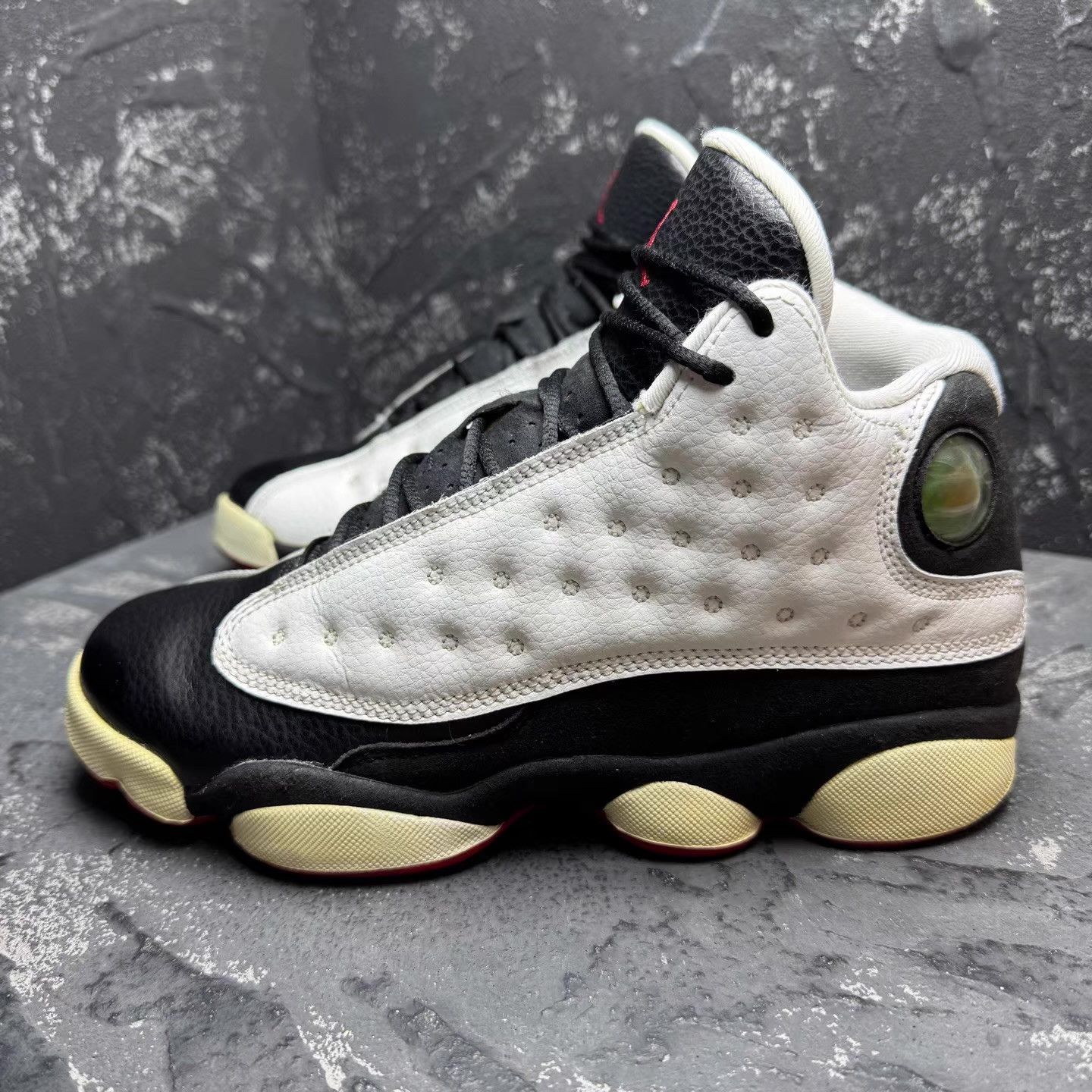 Nike Air Jordan 13 Black & White Panda Q10 Size US 8.5 / IT 38.5 - 7 Thumbnail
