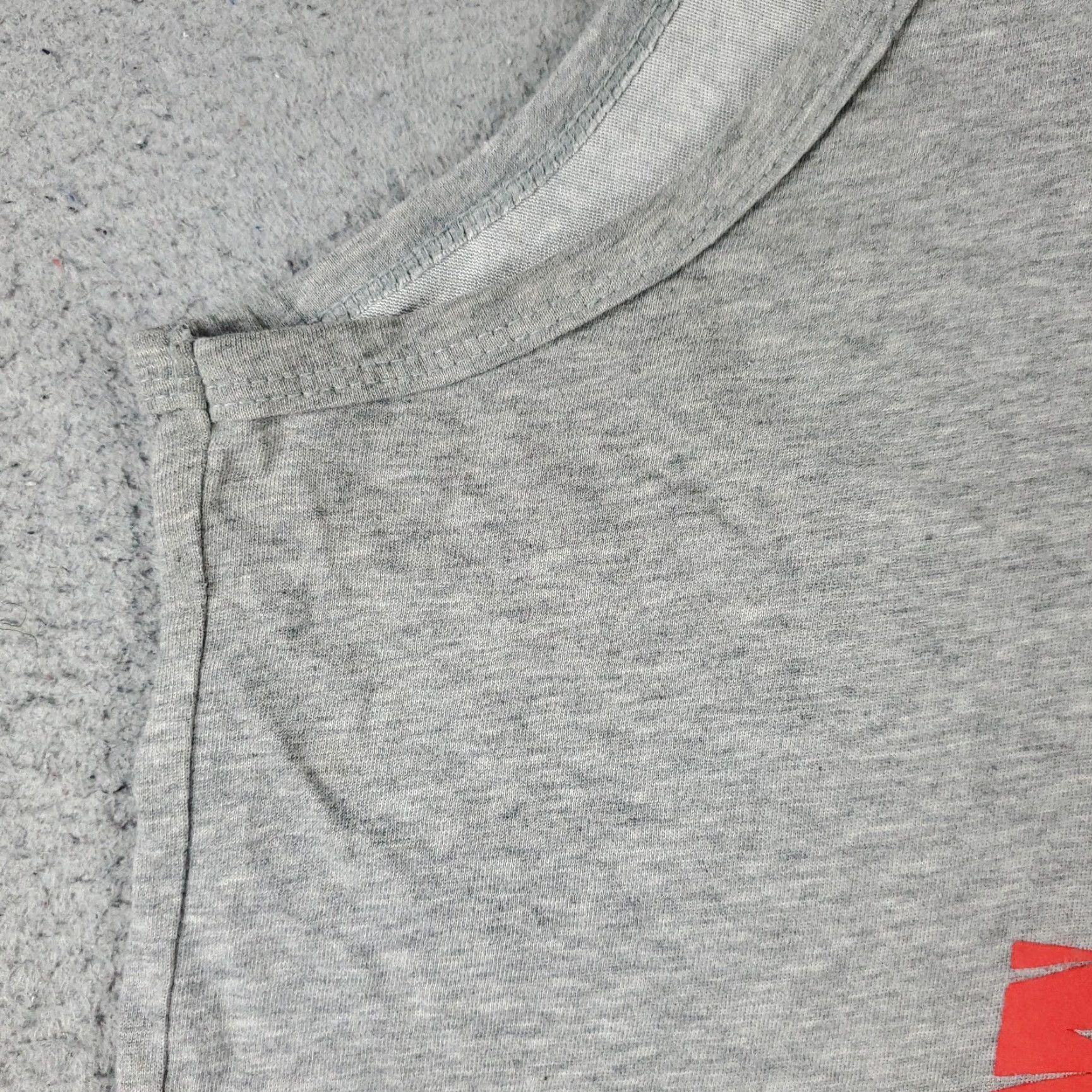 Nike VINTAGE Nike Tank Top Men Medium Gray Sleeveless Sports Gym Workout Casual Activewear Size US M / EU 48-50 / 2 - 4 Thumbnail