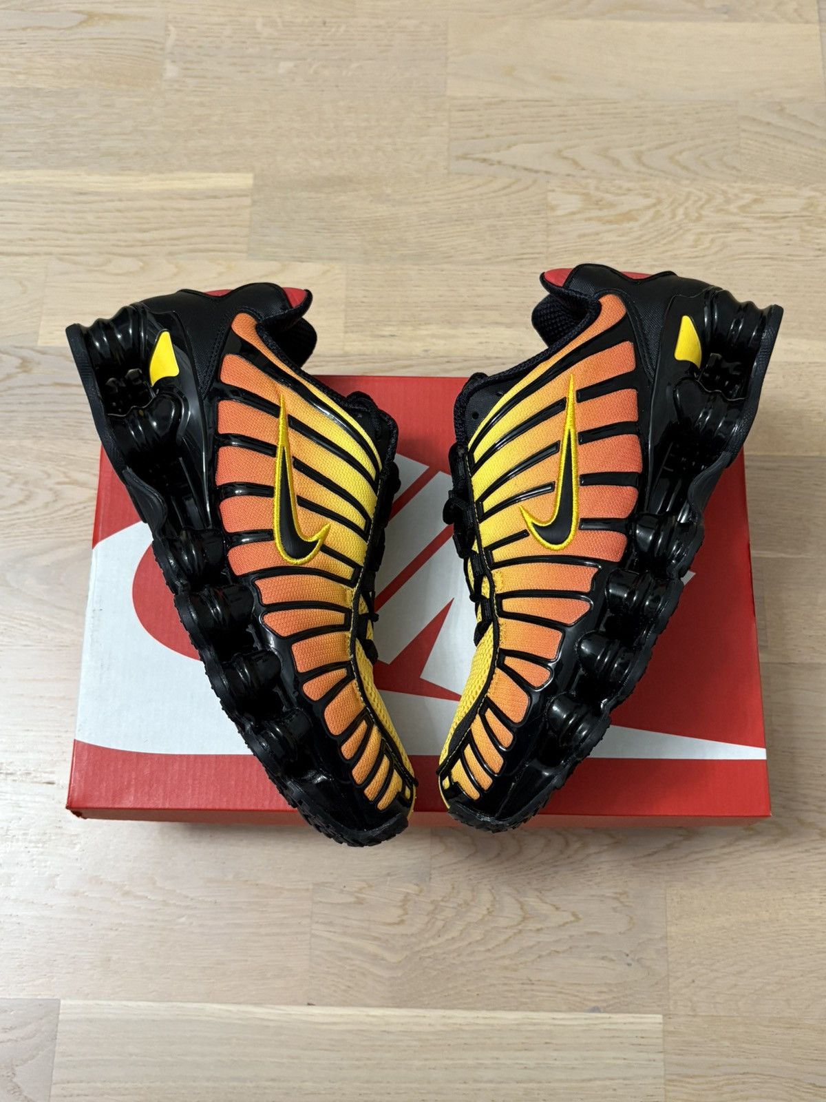 Nike Nike Shox Tl Sunrise Size US 8.5 / EU 41-42 - 1 Thumbnail