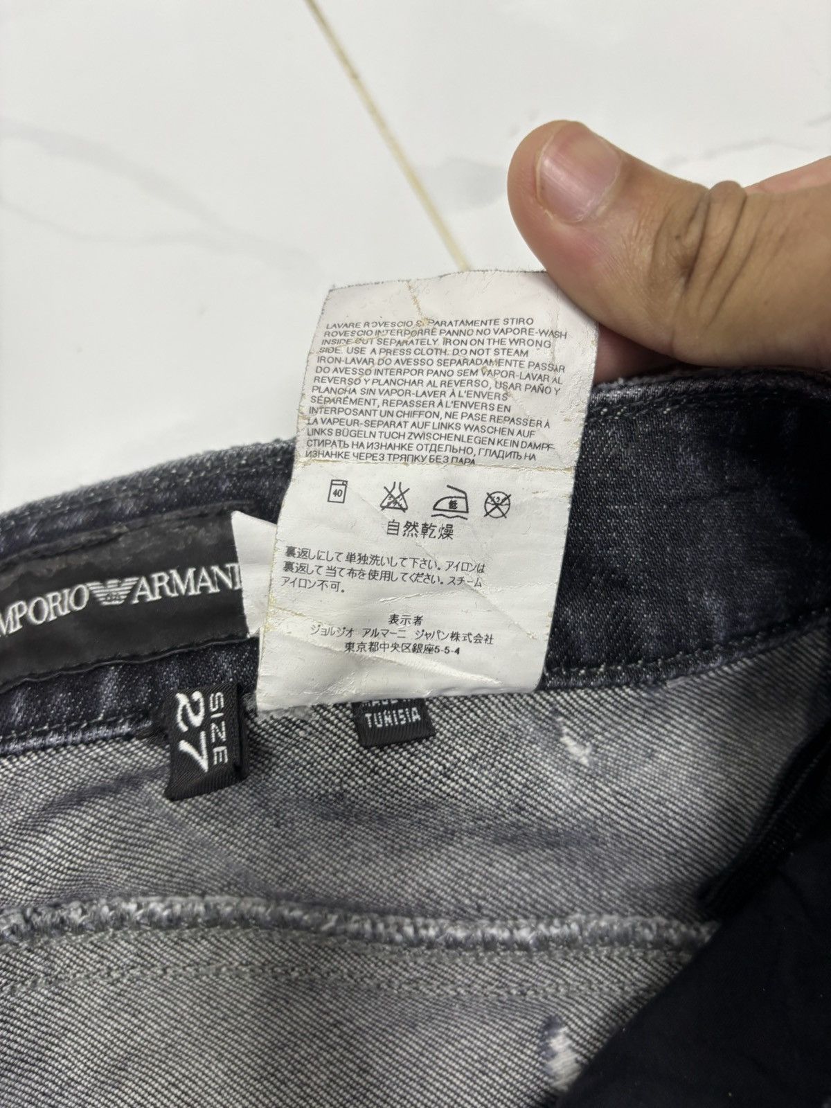 Armani × Emporio Armani × Giorgio Armani Vintage Emporio Armani Black Distressed Skinny Jeans Size 30" / US 8 / IT 44 - 12 Thumbnail