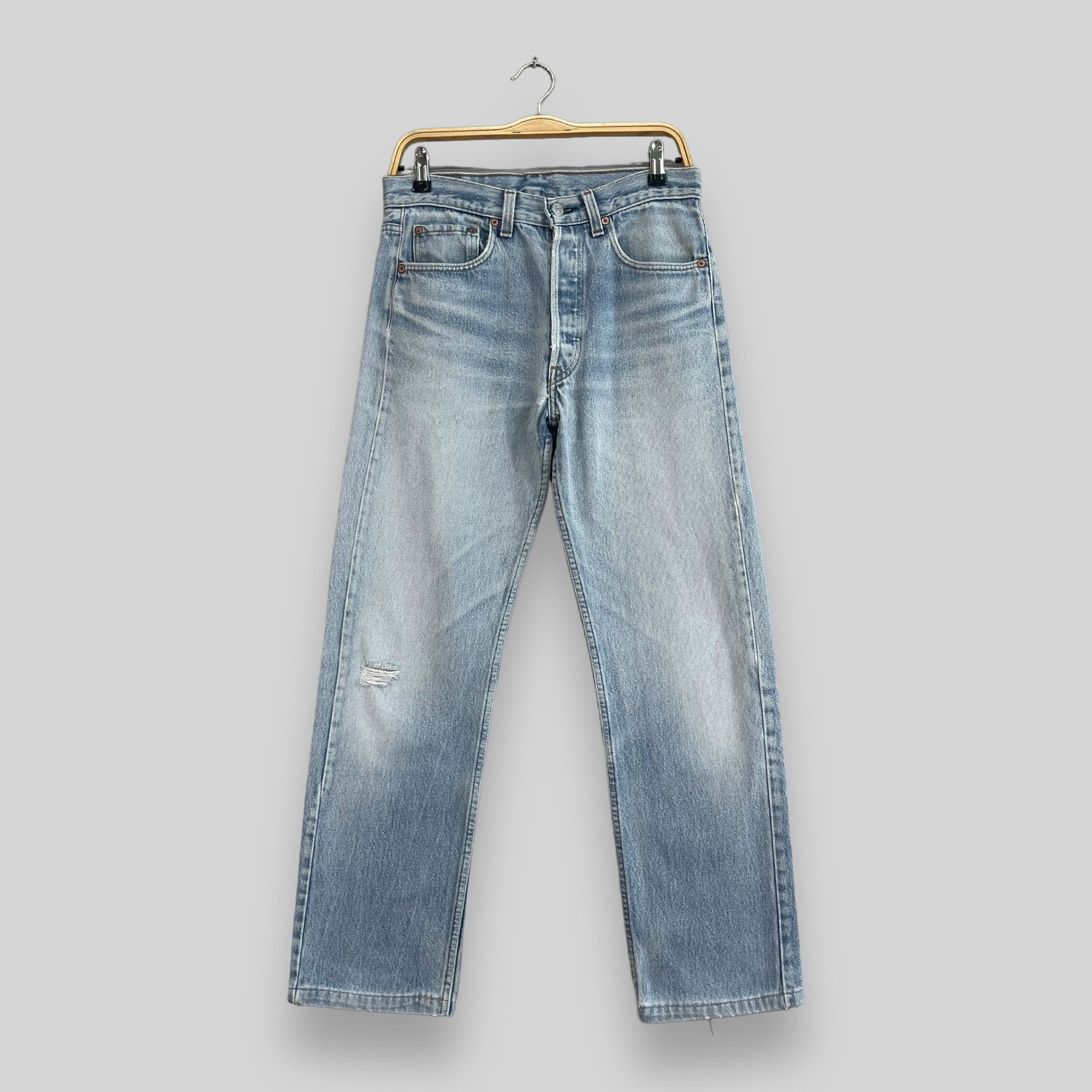 Levi's × Vintage Size 30 Vintage Distressed Levis 501 Button Fly Jeans Size US 30 / EU 46 - 1 Thumbnail