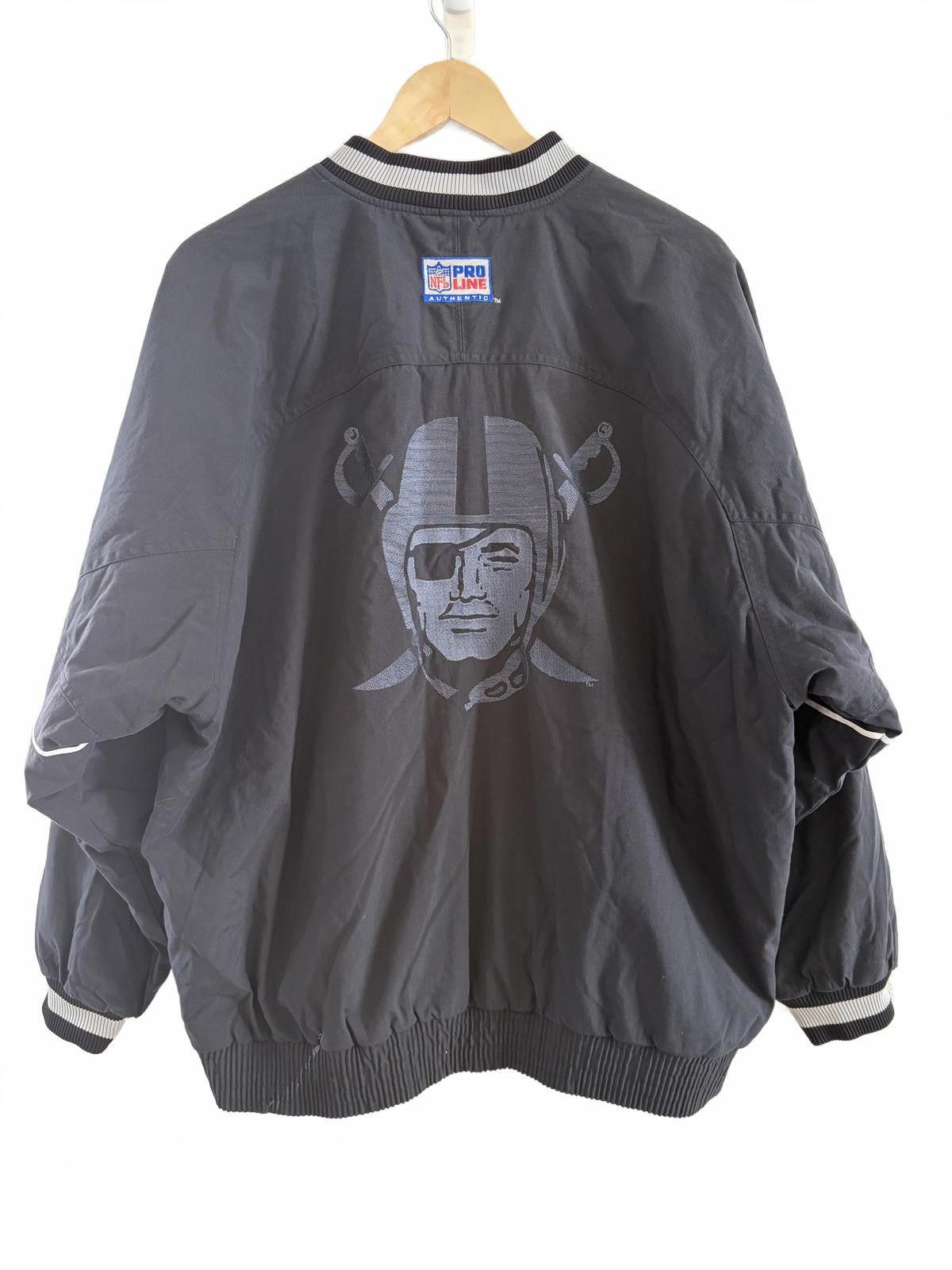 Nike Vintage Oakland Raiders Nike Pro Line Bomber Jacket Men's L Size US L / EU 52-54 / 3 - 2 Thumbnail