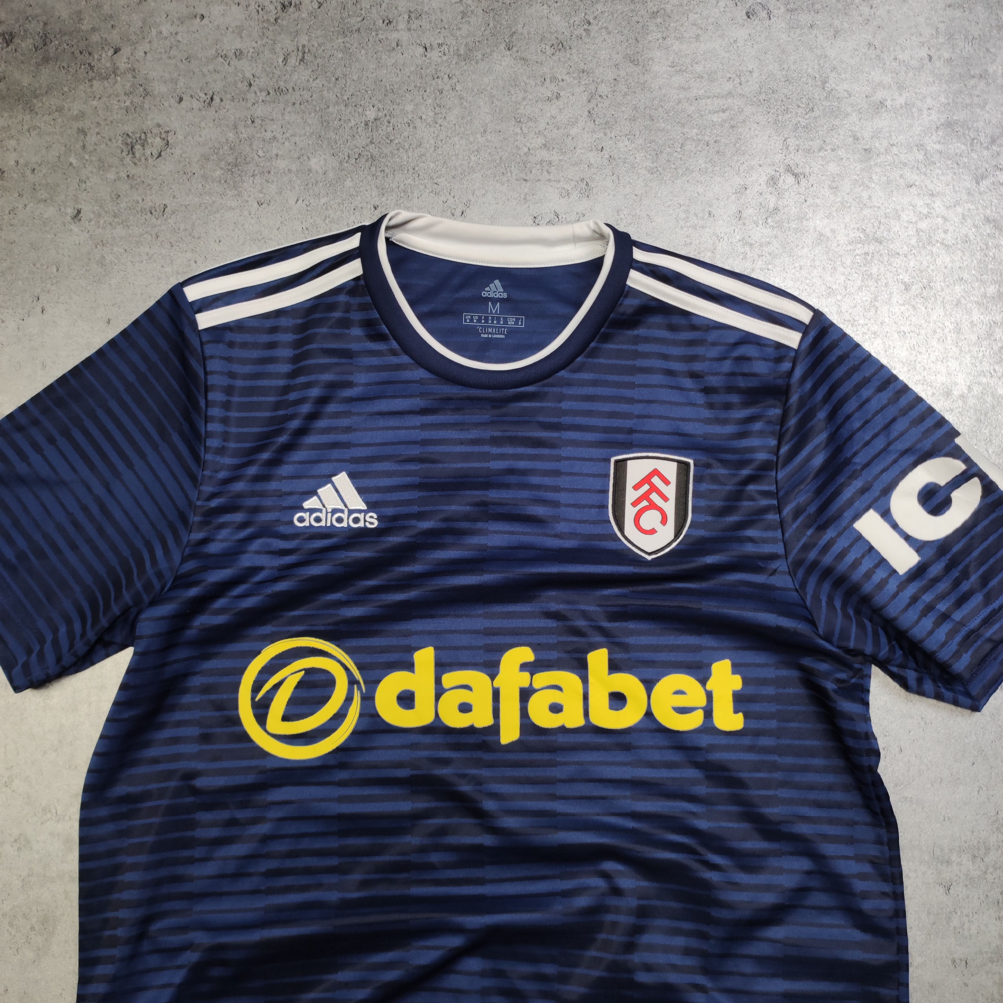 Adidas RARE Adidas x Fulham FC 2018 Away Football Jersey Size US M / EU 48-50 / 2 - 3 Thumbnail