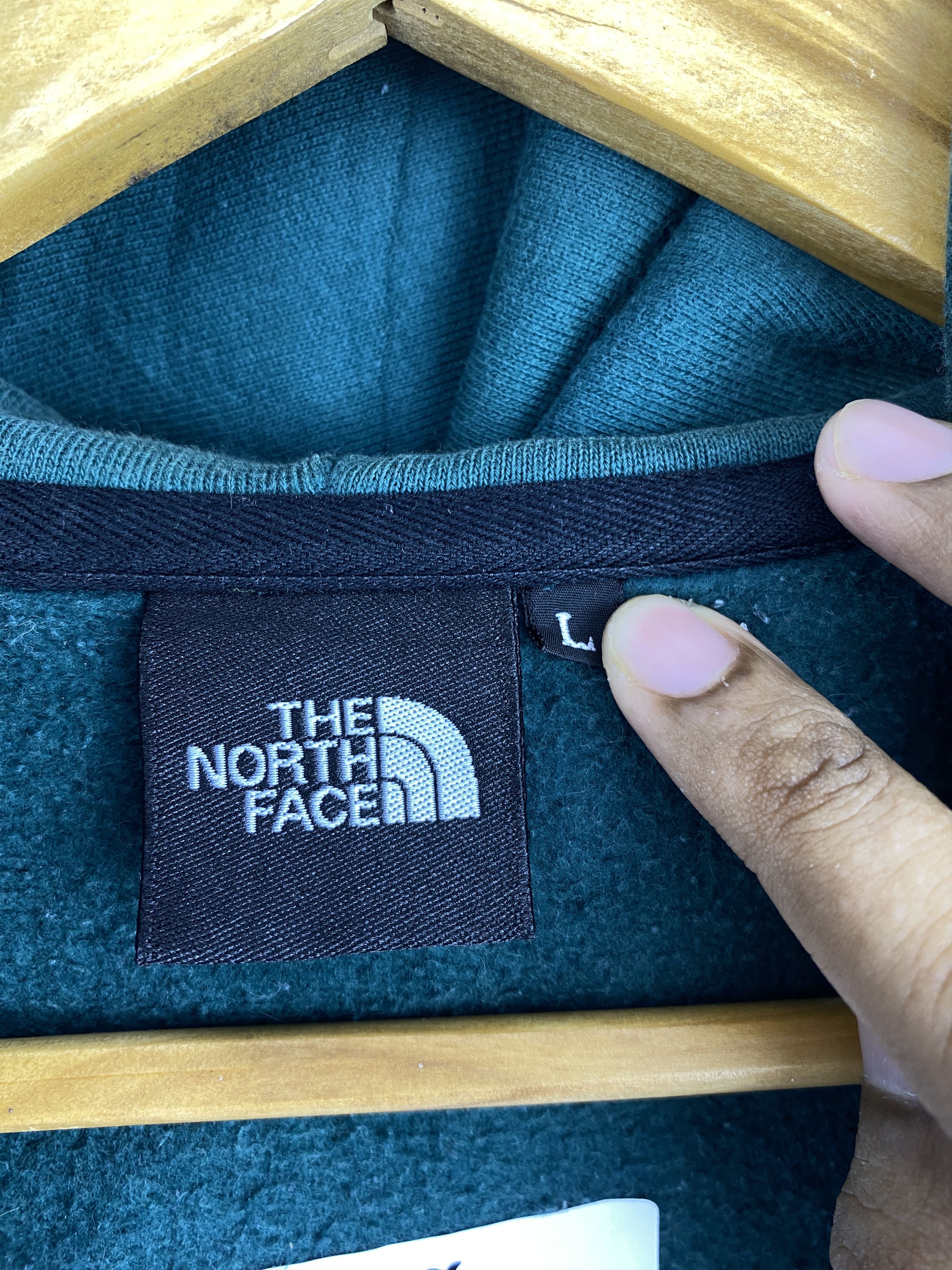 The North Face Vintage The North Face Zipper Up Hoodie SH0456 Size US L / EU 52-54 / 3 - 10 Thumbnail