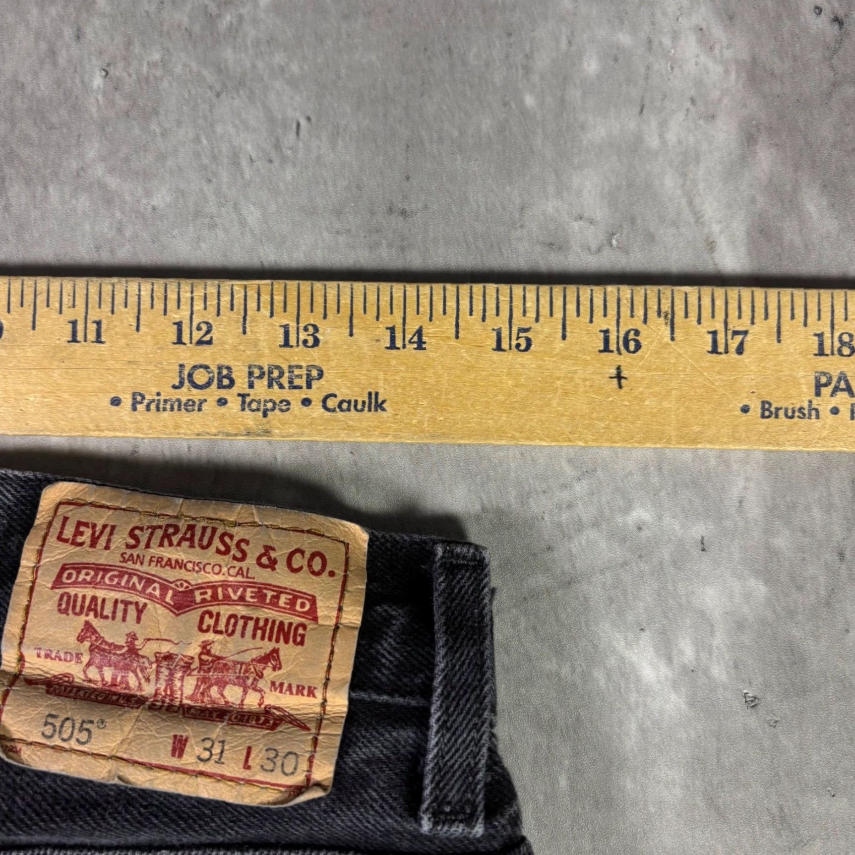 Levi's Levis 505 Regular Fit Jeans Mens 31x30 Faded Black Straight Leg Denim Pants Size US 31 - 3 Thumbnail