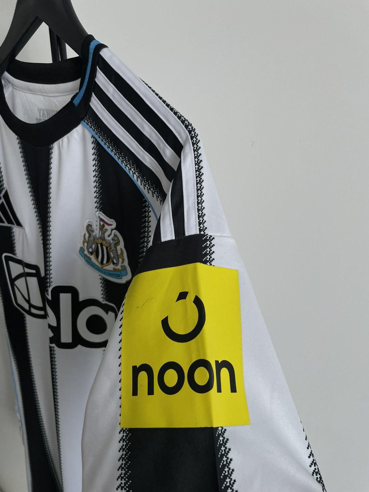 Adidas Adidas Newcastle 2025/2026 Home Football Shirt Jersey RARE Size US XL / EU 56 / 4 - 4 Thumbnail