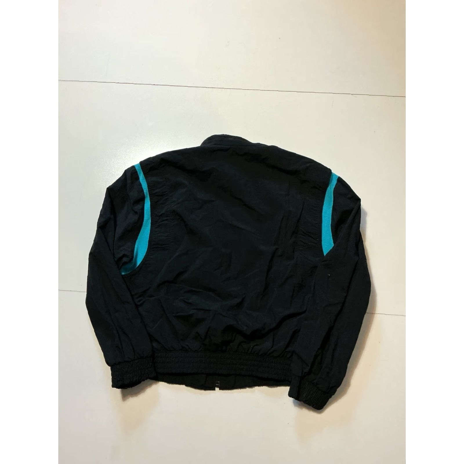 Vintage VINTAGE Le Jazz Shirt Windbreaker Zip Jacket Black Embroidered Long Beach Jazz Festival Sz. L Mens/Unisex 1990s Nylon Jacket Size US L / EU 52-54 / 3 - 3 Thumbnail