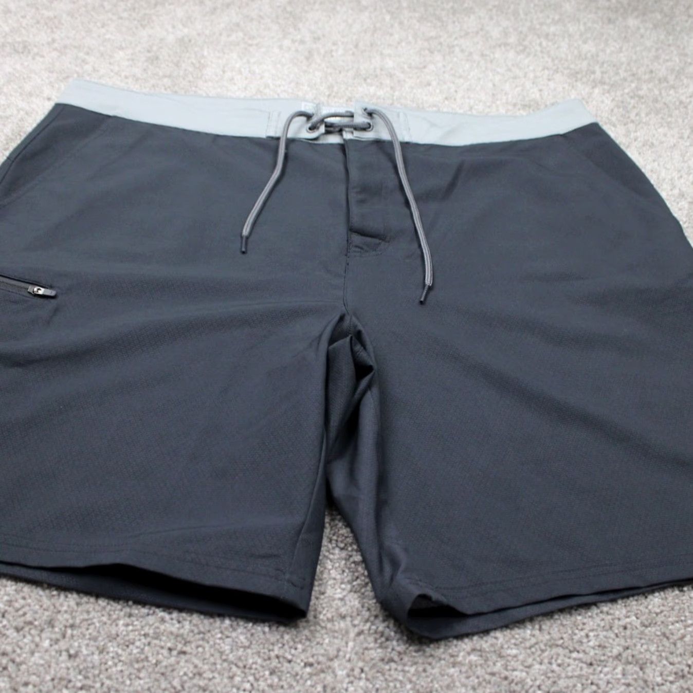 Vineyard Vines VINEYARD VINES Performance Shorts Men 40 Gray Swim Trunks Bathing Suit 9" Inseam Size US 40 / EU 56 - 2 Thumbnail