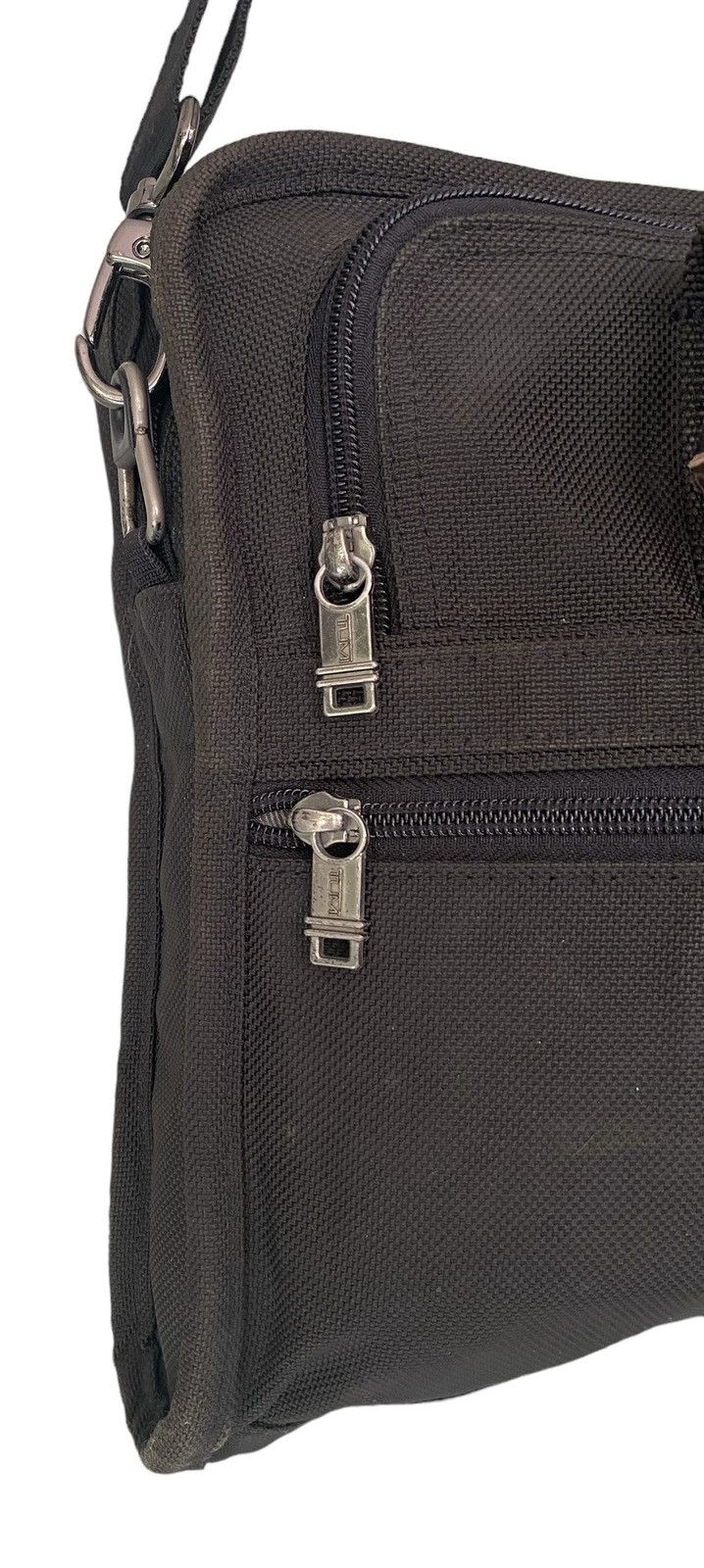 Designer Rare TUMI Messenger Bag Size ONE SIZE - 10 Thumbnail