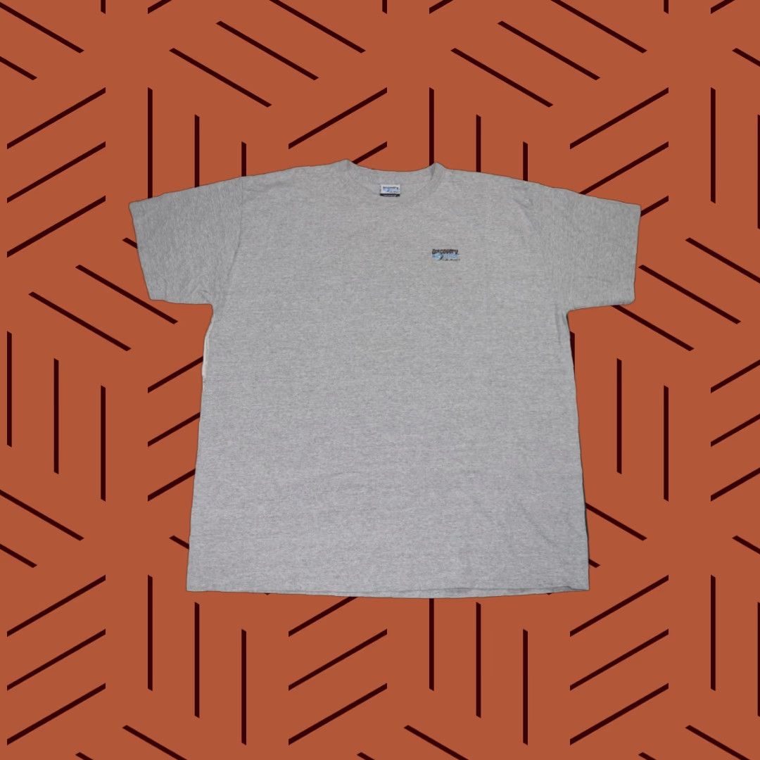 Vintage VINTAGE Woolrich DISCOVERY QUEST T-Shirt Men 2XL Gray Crew Neck USA Made Graphic Tee Size US XXL / EU 58 / 5 - 1 Thumbnail