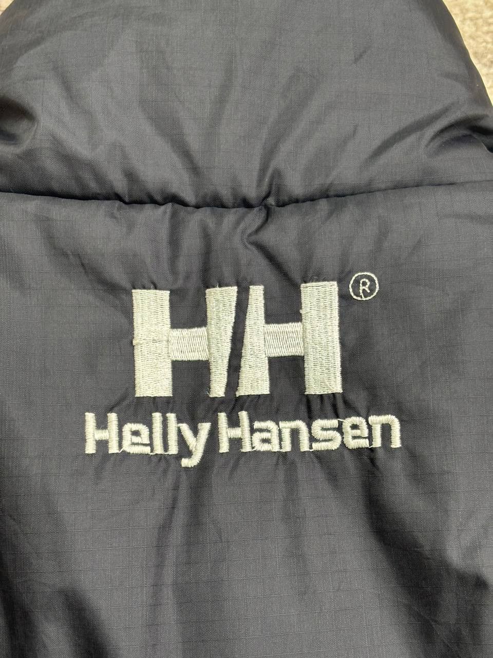 Helly Hansen Vintage Helly Hansen Silver Puffer Vest XL Big Logo Gorpcore Size US XL / EU 56 / 4 - 12 Thumbnail