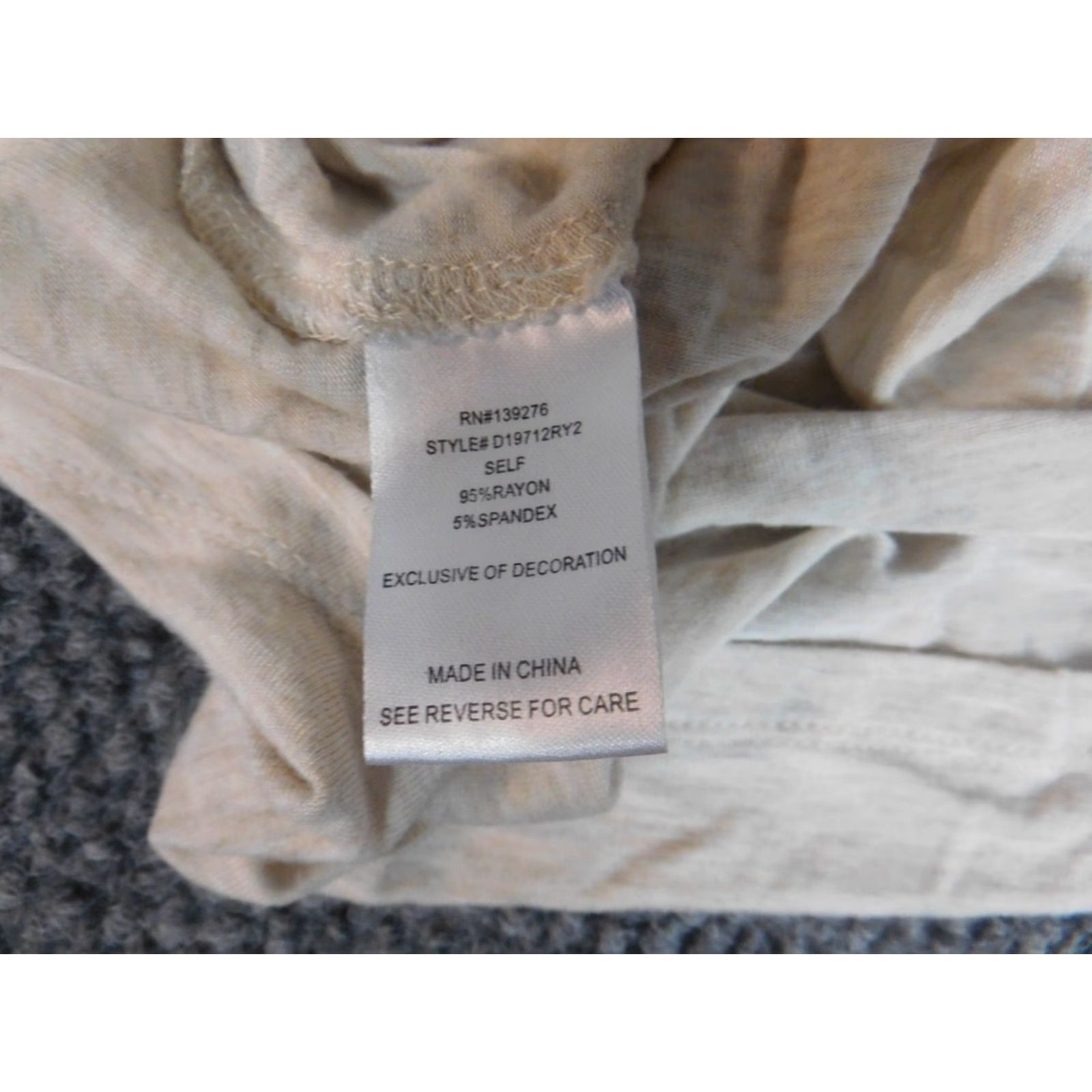 Vintage Daniel Rainn Blouse M Women Beige Round Neck Pullover Stretch Regular Solid Long Sleeve Casual Sleeve Rayon Down Vintage No Size M / US 6-8 / IT 42-44 - 7 Thumbnail