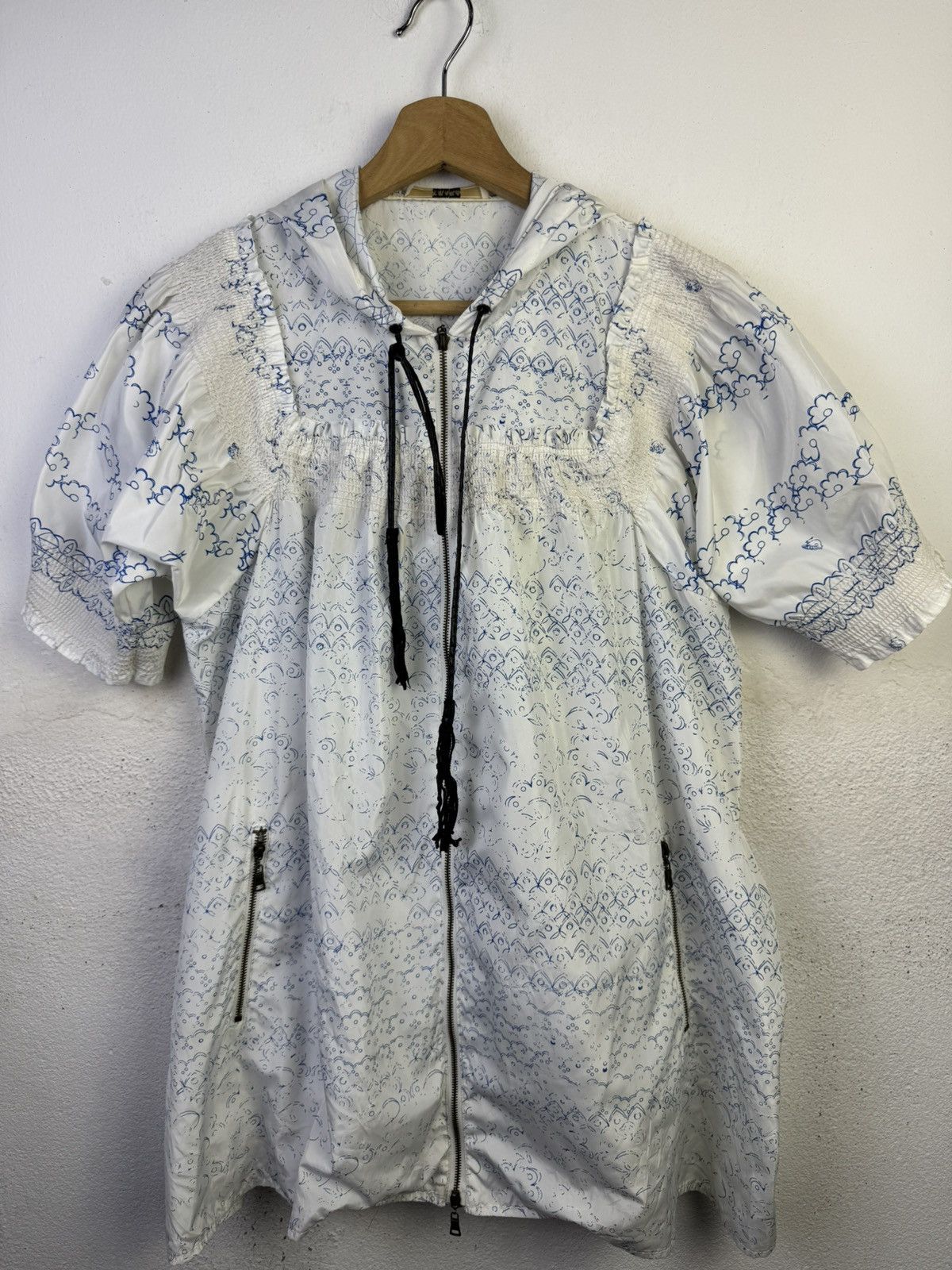 Prada Prada Short Sleeve Nylon Blouses Jacket Hoodie Size M / US 6-8 / IT 42-44 - 2 Thumbnail
