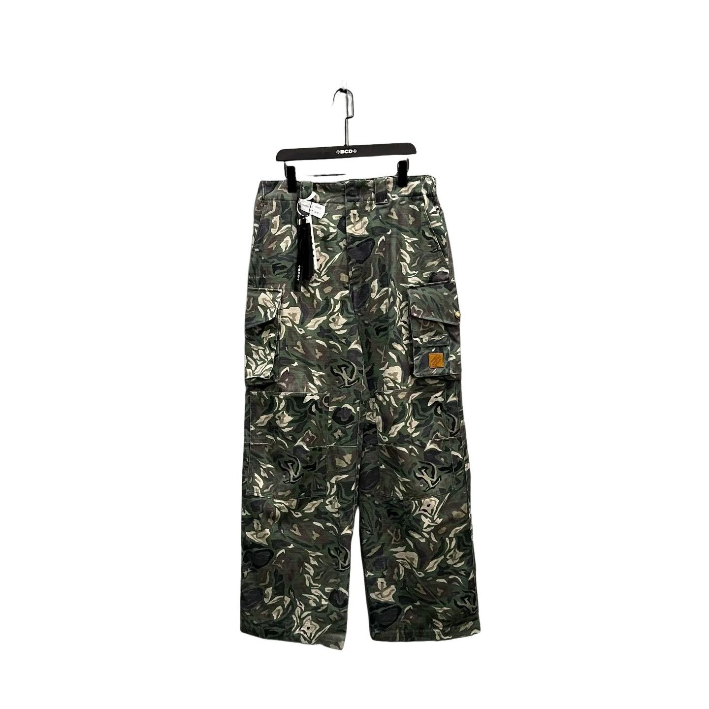 Louis Vuitton Louis Vuitton x Nigo Camo Pocket Cargo Pants 36 Size US 36 / EU 52 - 1 Thumbnail
