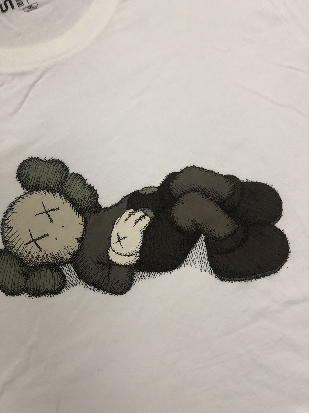 Japanese Brand × Kaws × Uniqlo Kaws x Uniqlo Collabration Tee Size US XXL / EU 58 / 5 - 3 Thumbnail